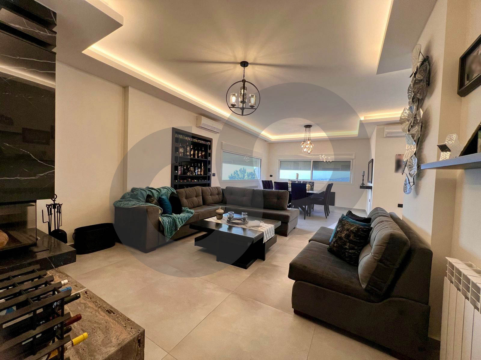 New Fully Furnished and Decorated Apartment for Sale in Blat Jbeil — الصورة 3