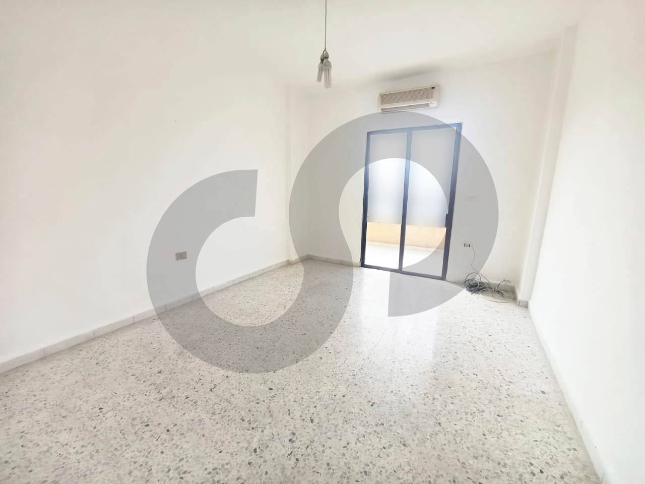 Unobstructed View, great deal,ain el remmaneh — الصورة 3
