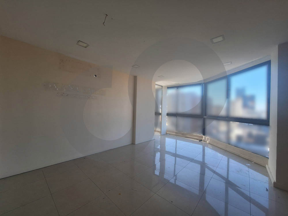 COMMERCIAL OFFICE for Rent – Prime Location in Zalka — الصورة 3
