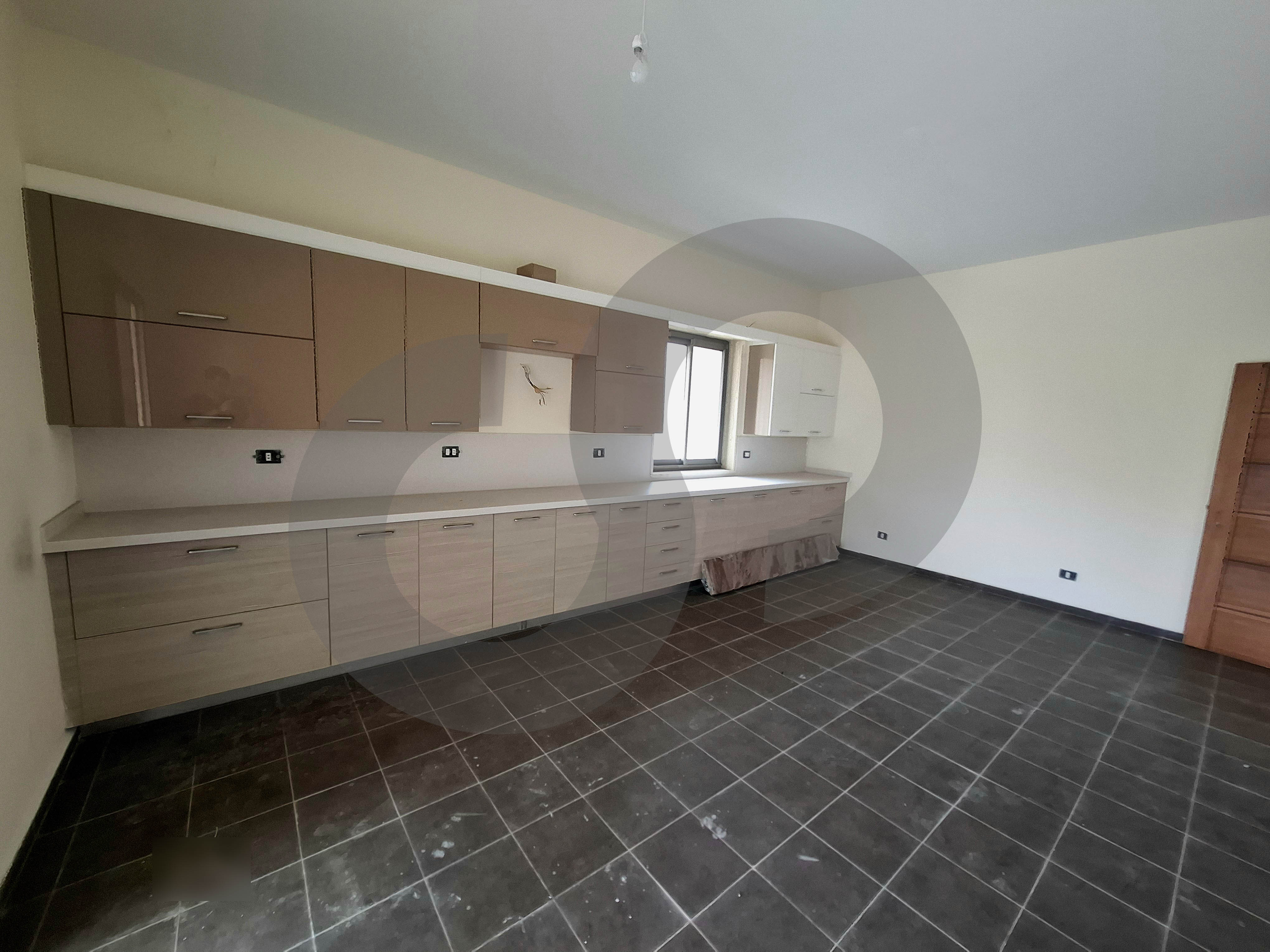 Huge (280 + 427 sqm terraces) apartment in adma — الصورة 3