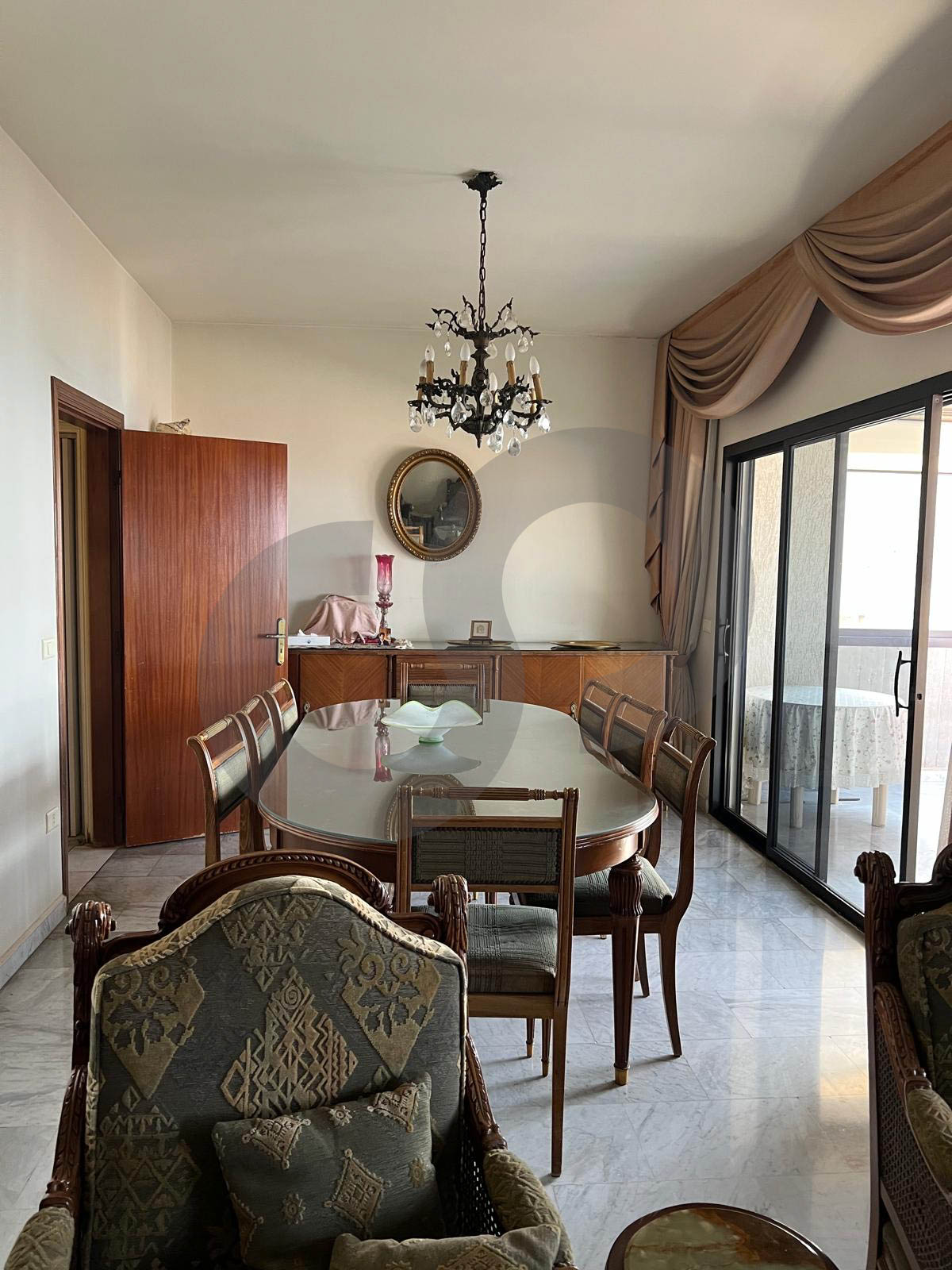 Spacious 200sqm Apartment in Sahel Alma | Partial Sea View | Only $200,000 — الصورة 3