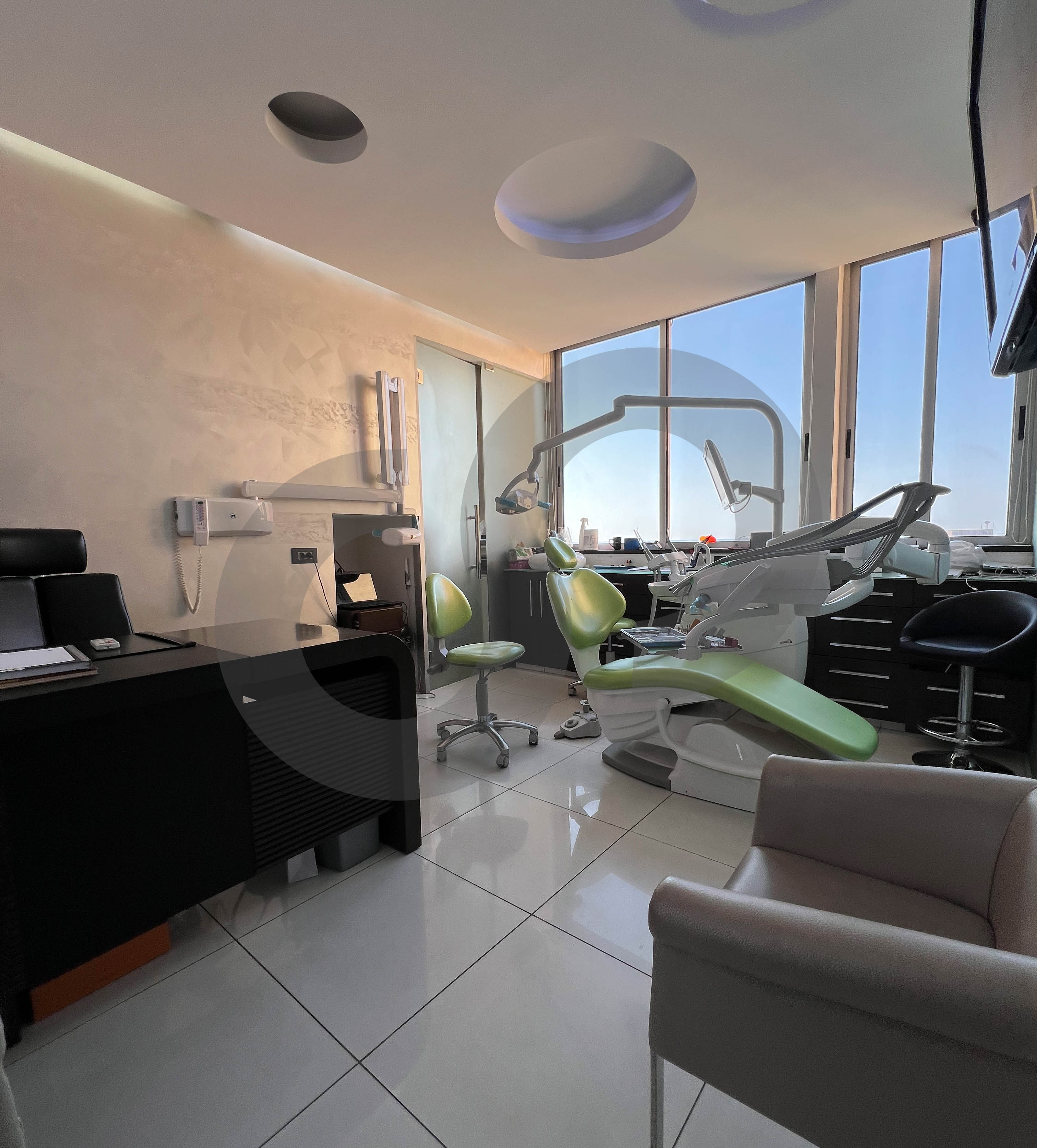 80sqm Office for Sale, Prime Highway Location, Jal El Dib — الصورة 3