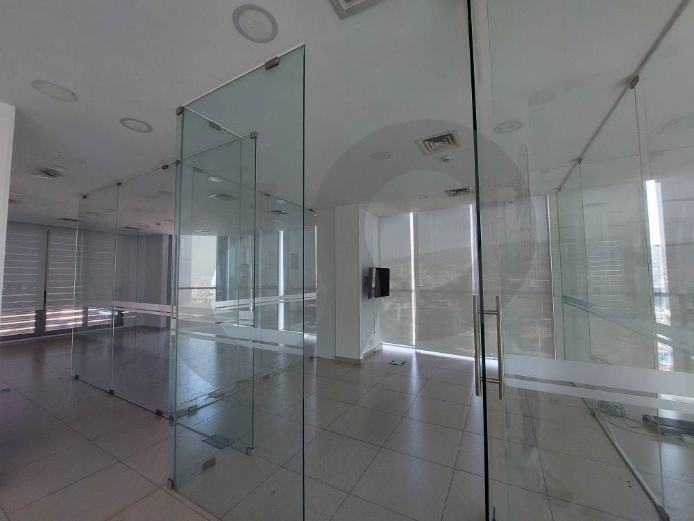 250 SQM Office for Rent, spacious , Sin El-Fil — الصورة 3