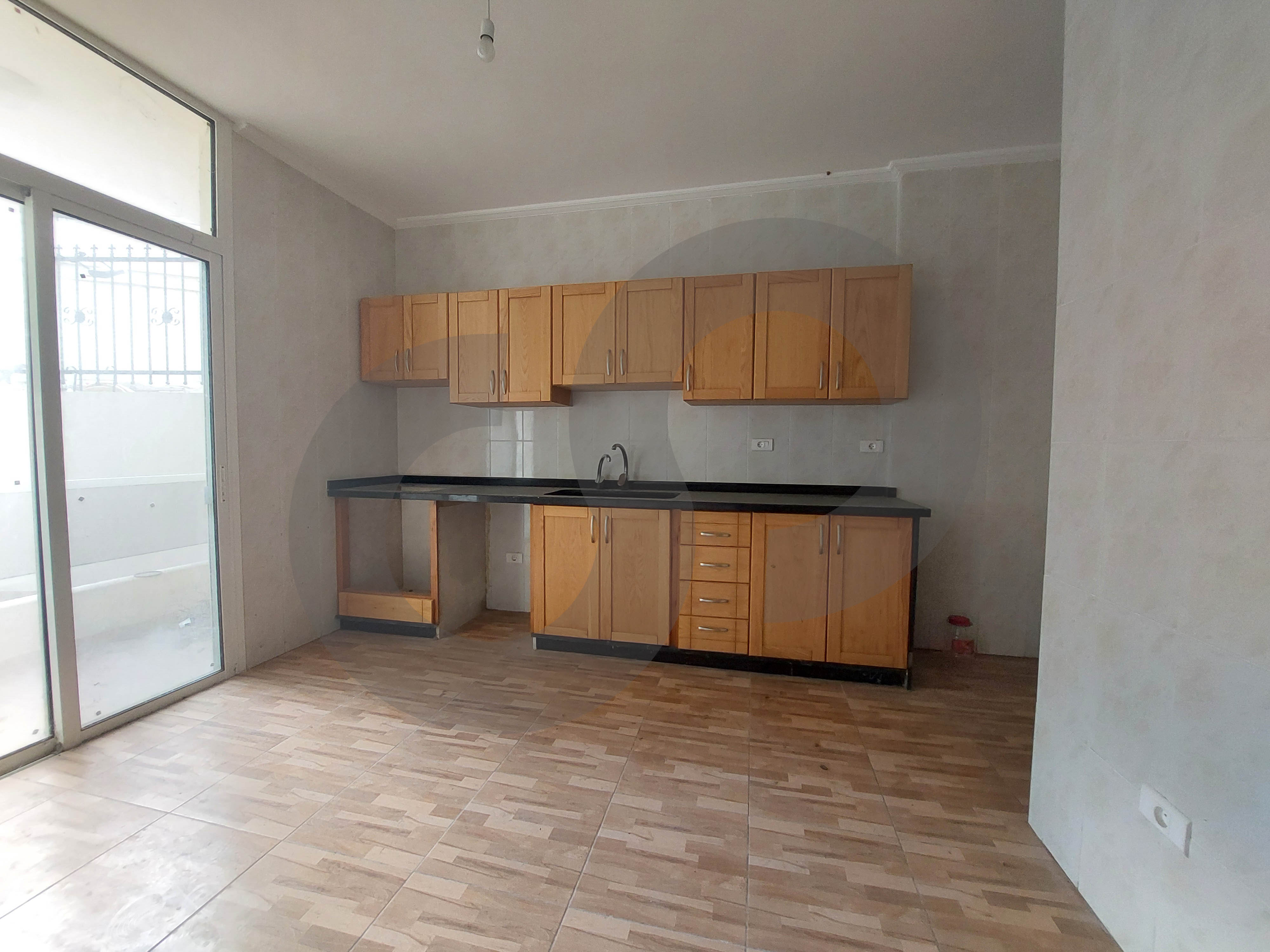 Terrace, great deal, jbeil, aamchit — الصورة 3