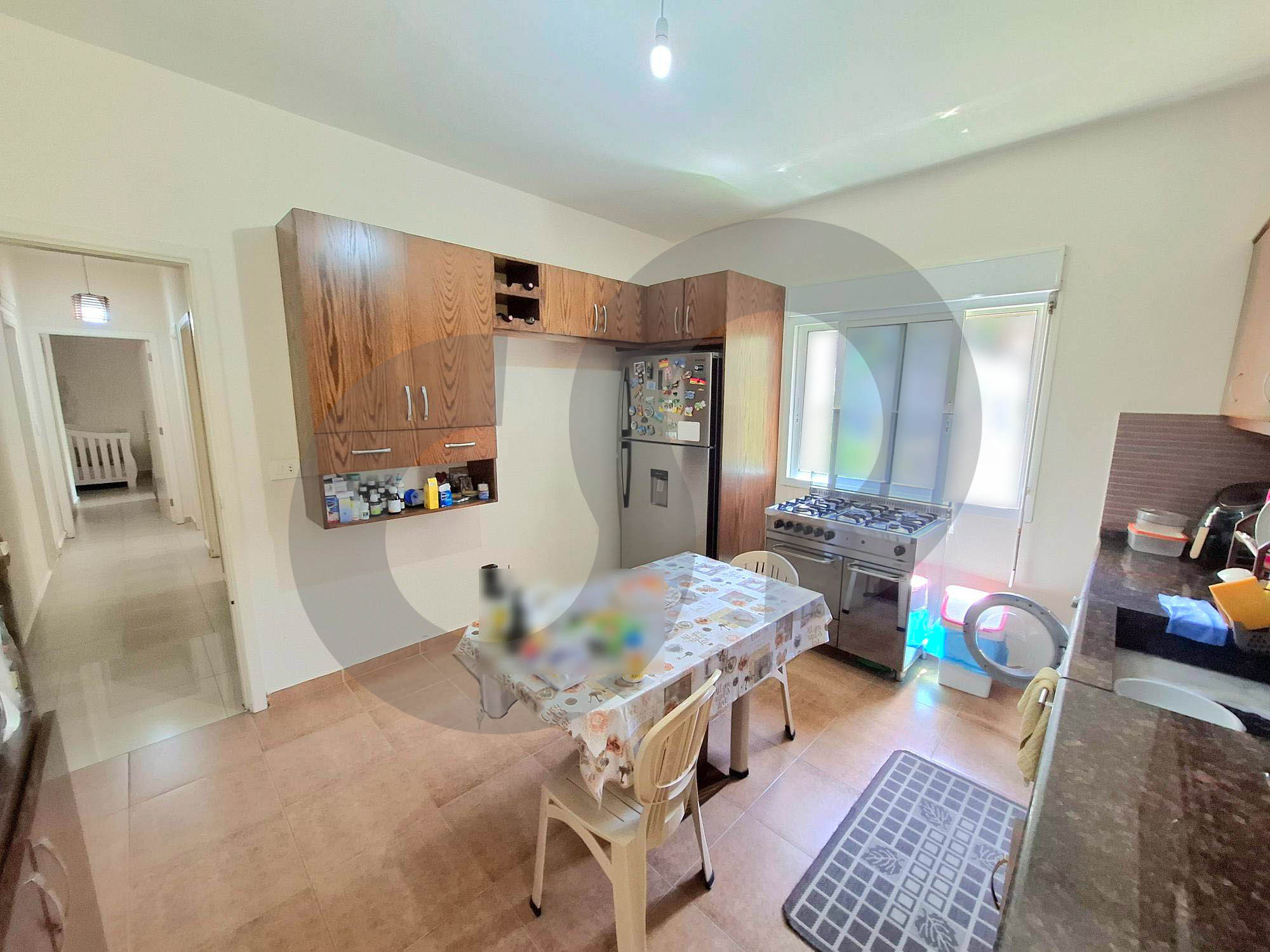 close to all essential amenities, prime area, amchit — الصورة 3