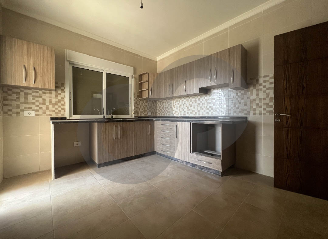 calm and prestigious area, Panoramic view, Ajaltoun — الصورة 3