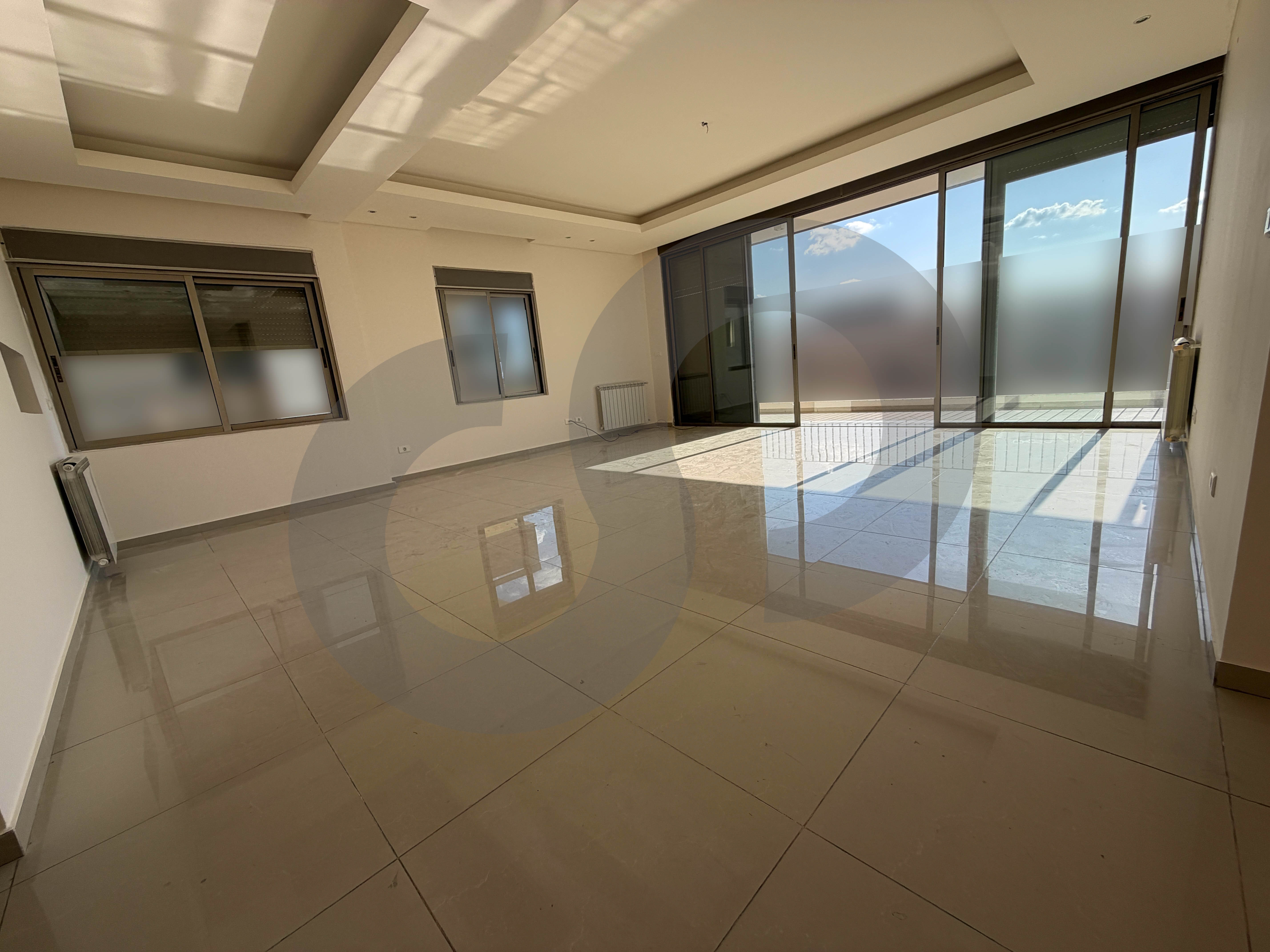 covered parking, sea view, maid room, dbaye — الصورة 3