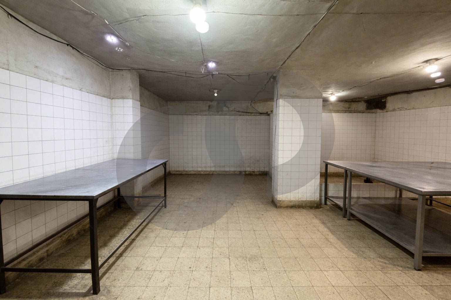 prime location, shop, Al Zarif, Beirut for sale — الصورة 3