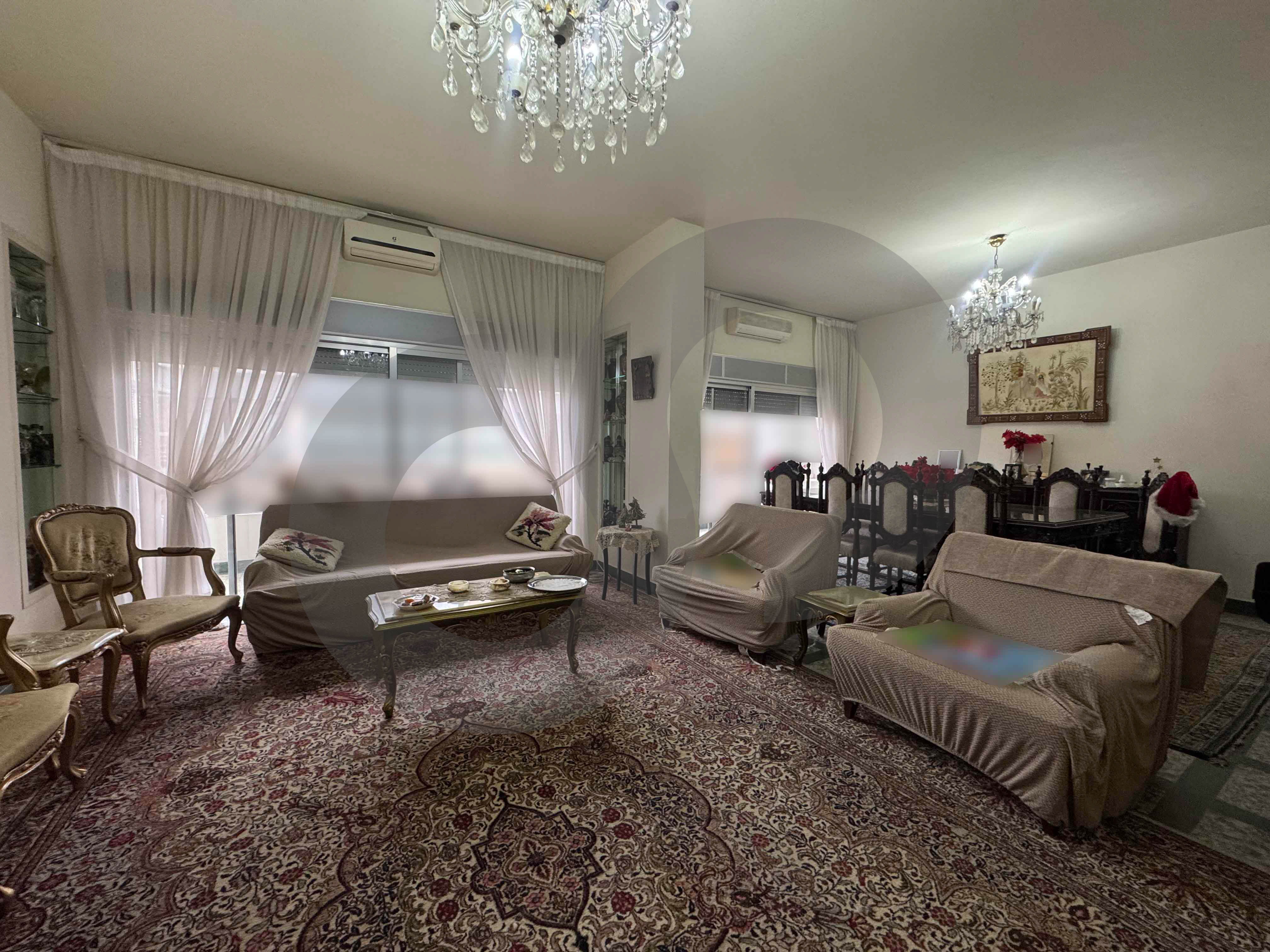 Balconies, Parking, Maid’s Room, Achrafieh — الصورة 3