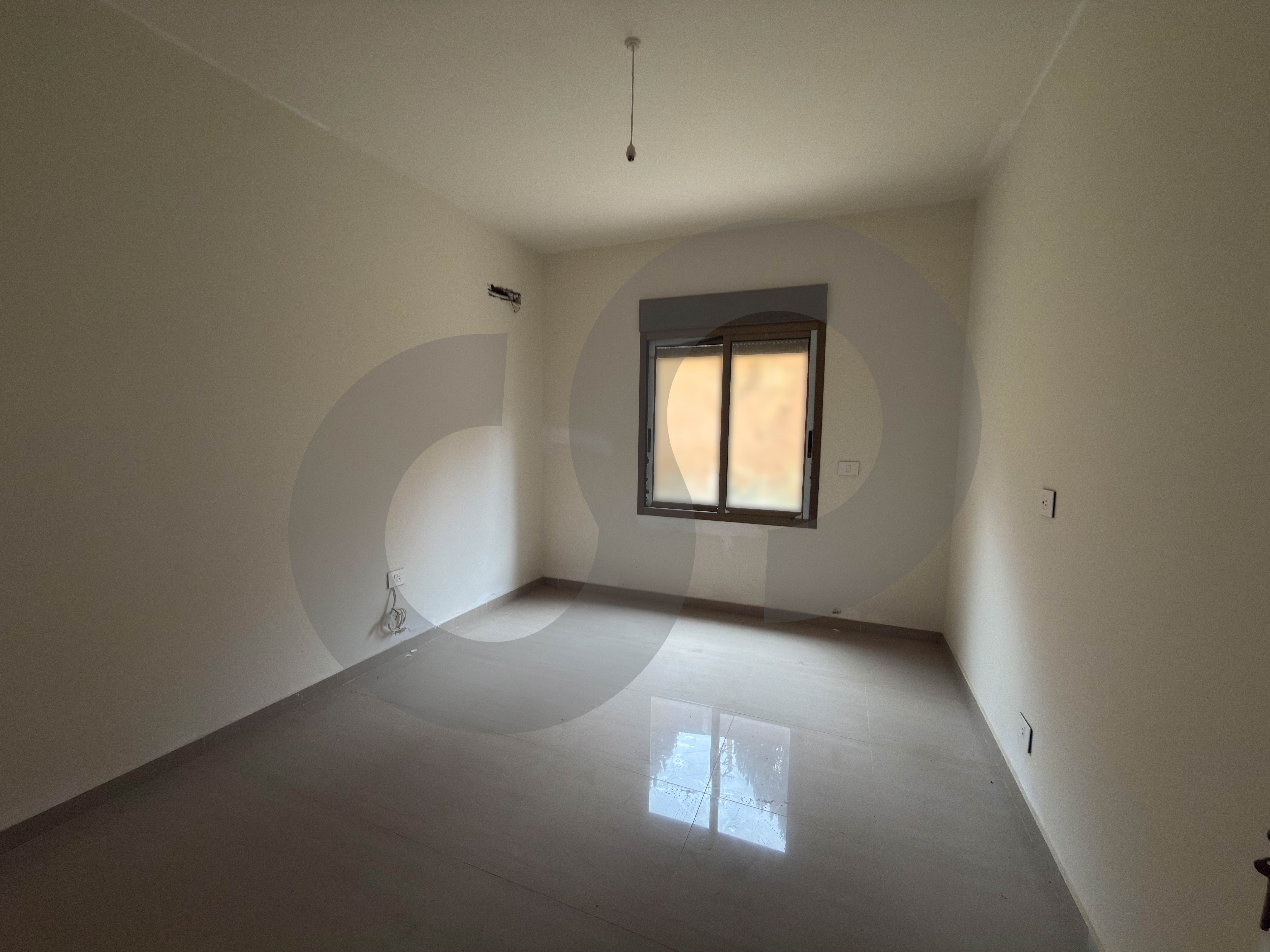 Terrace, covered parking, heating system, Ballouneh — الصورة 3