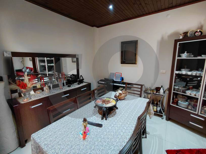 3 balconies, well-maintained building,Sin El Fil — الصورة 3