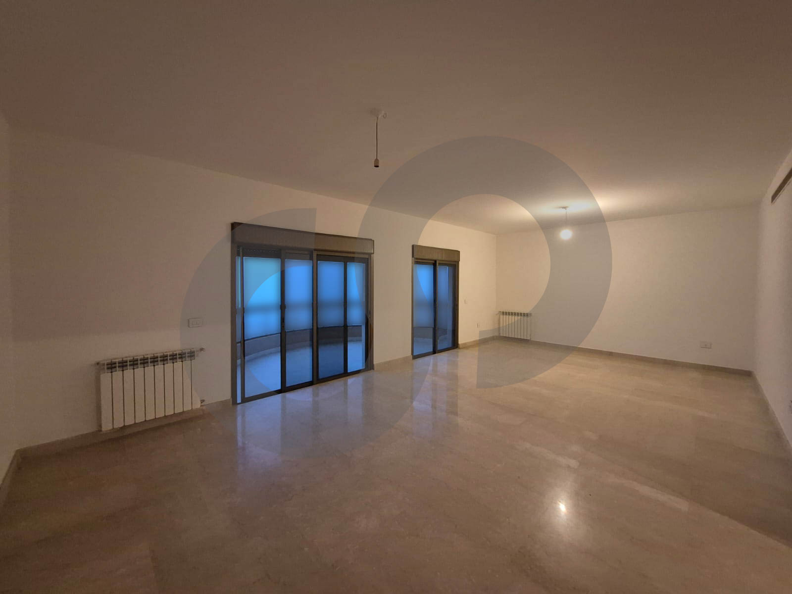 Breathtaking 360 view, 2 parking, cave, Dbaye — الصورة 2