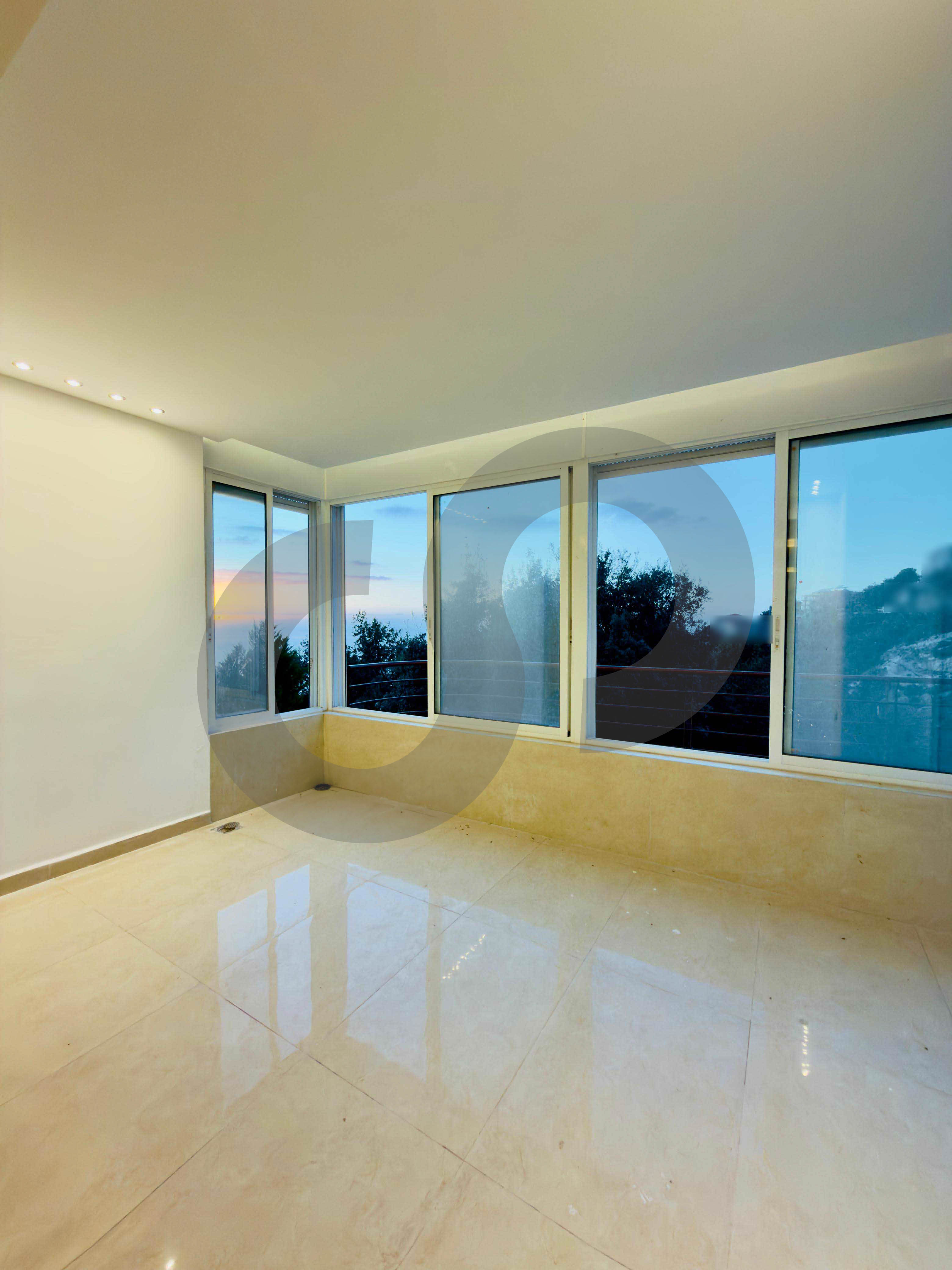 Terrace, sea view, prime area, keserwan, Chnaniir — الصورة 3
