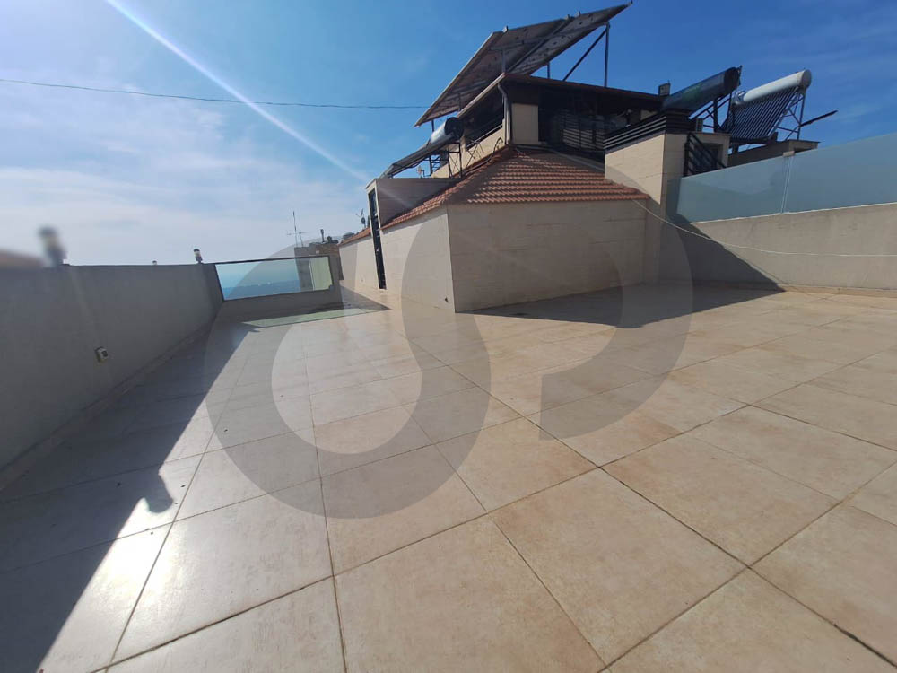 Huge Terrace , Storage room ,Mansourieh — photo 3