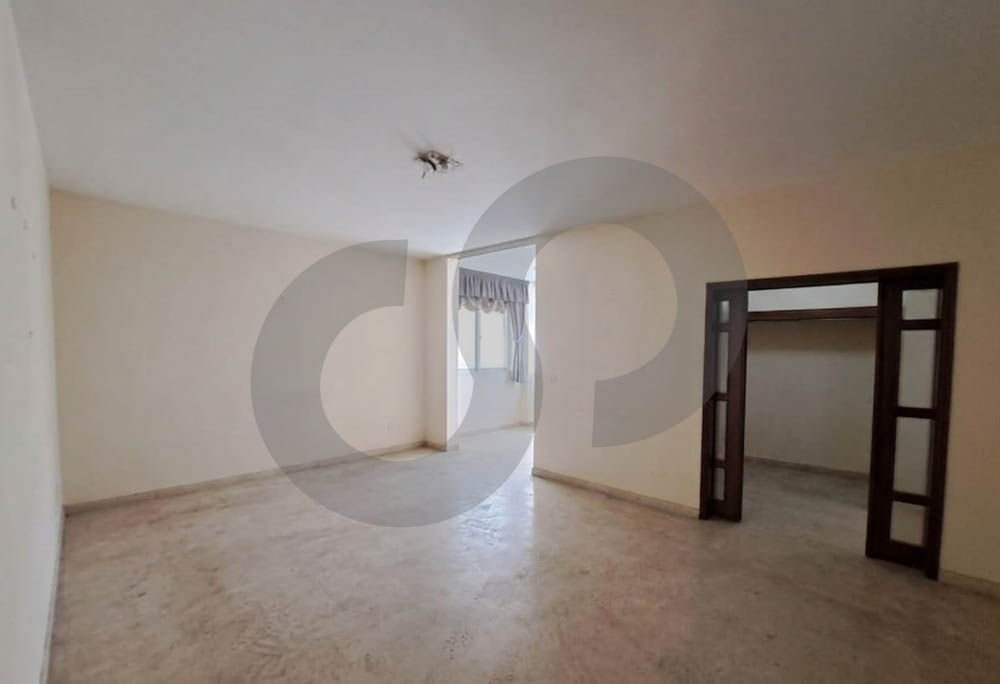 Calm Area, Furnished ,Baabda - Hazmieh — الصورة 3