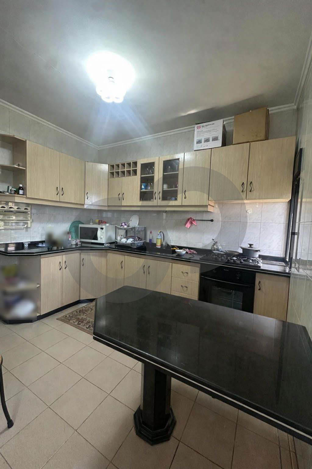 furnished, 3 balconies, sea view, parking, Bouar — الصورة 3