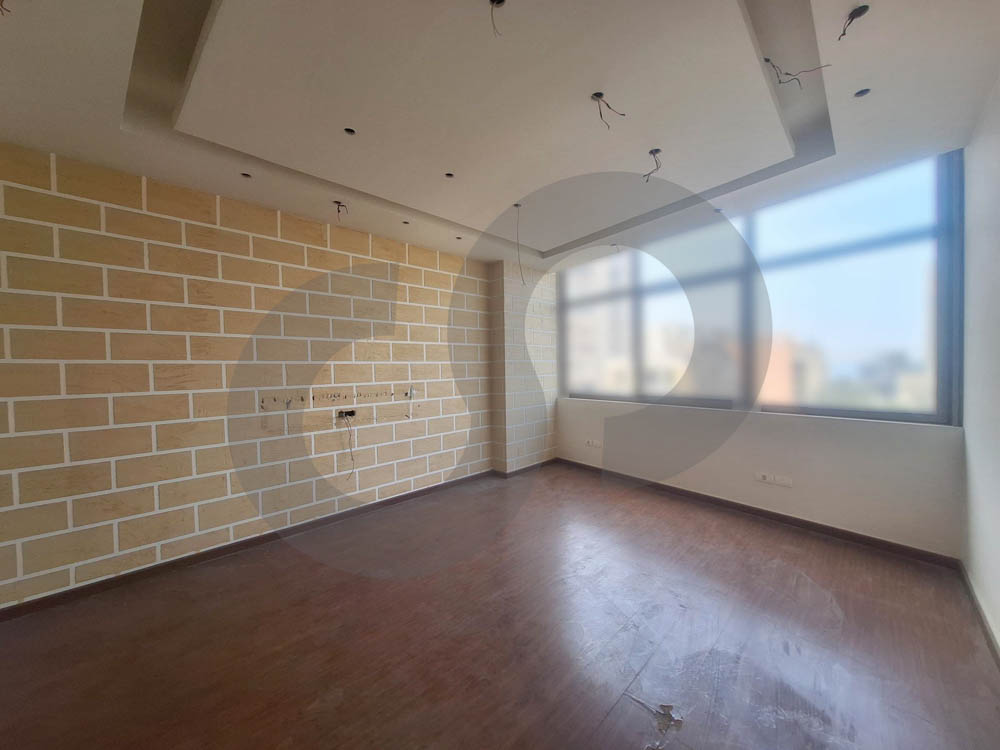 Prime Commercial Center in the Jal El Dib — الصورة 3