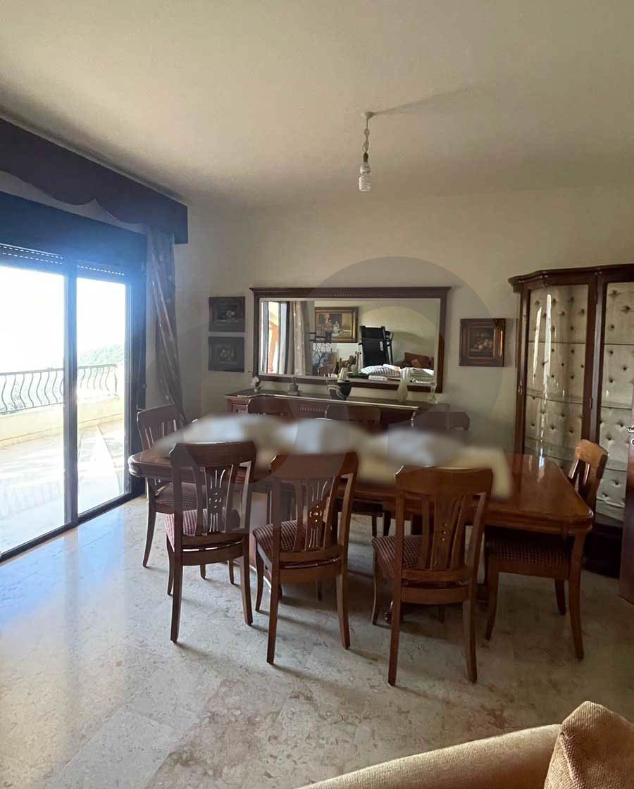 parking, great deal, prime area, Ehden — photo 3