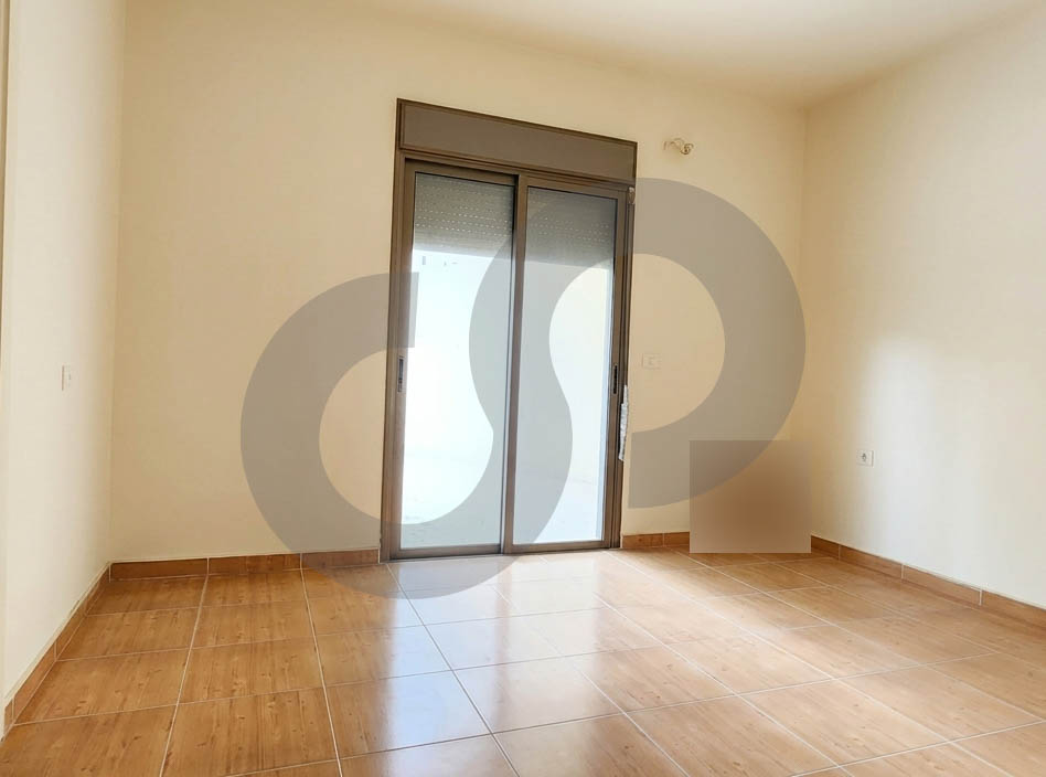 Terrace, 2 parking, storage, elevator, Ain Aalak — الصورة 3