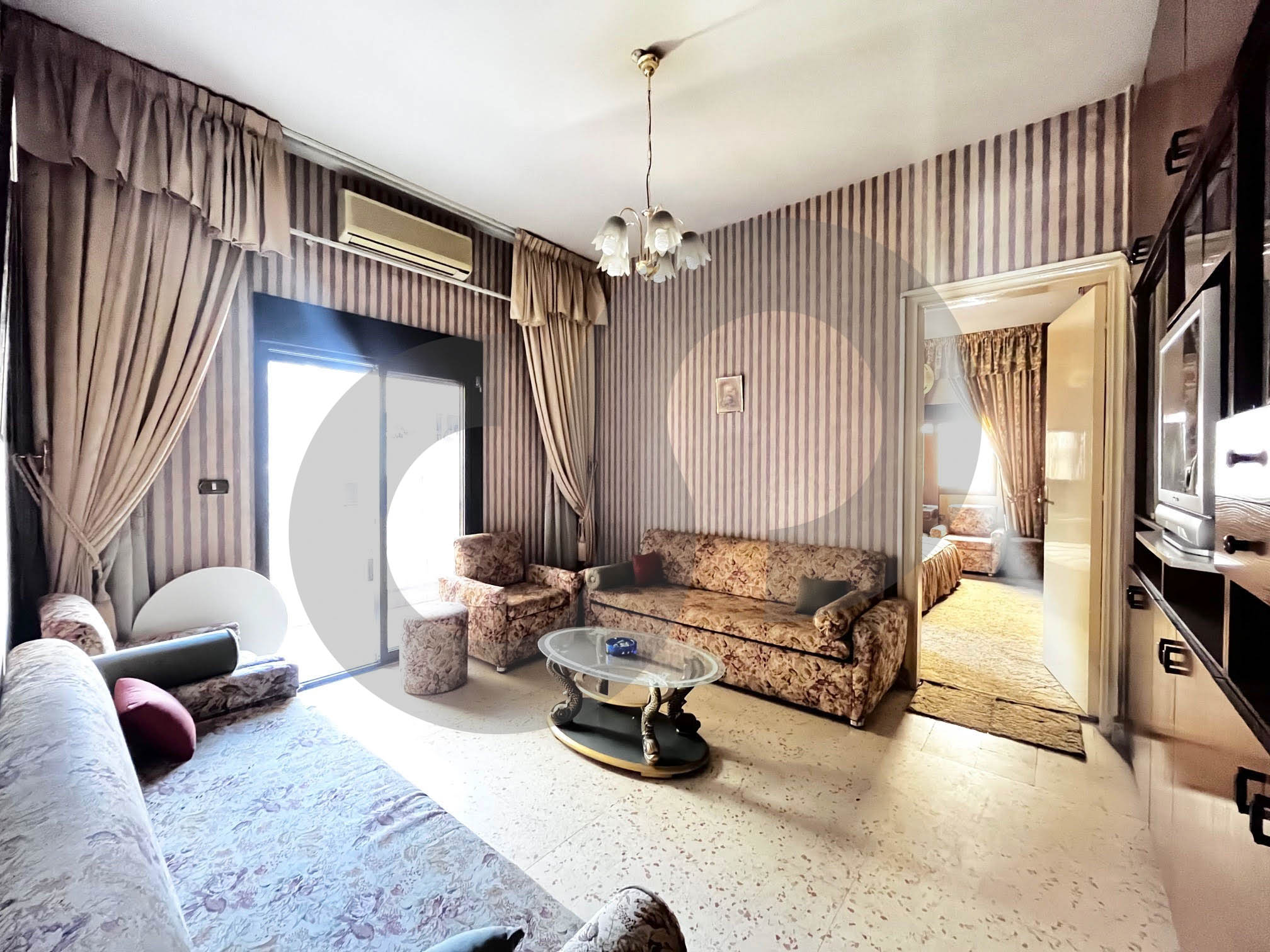 well maintained building, prime area, Sin El Fil — الصورة 3