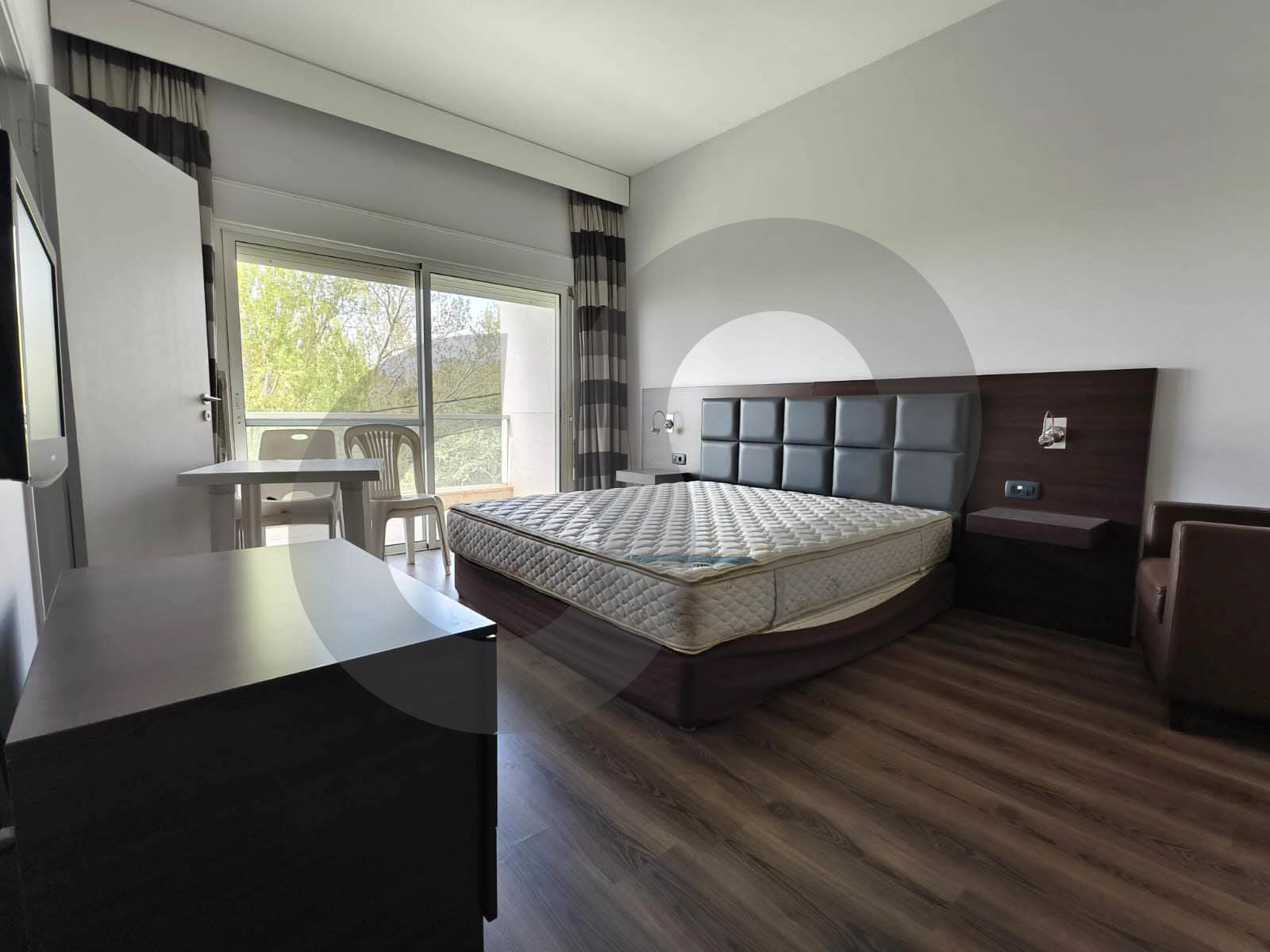 "EHDEN compound living, Pool & gym access — photo 3