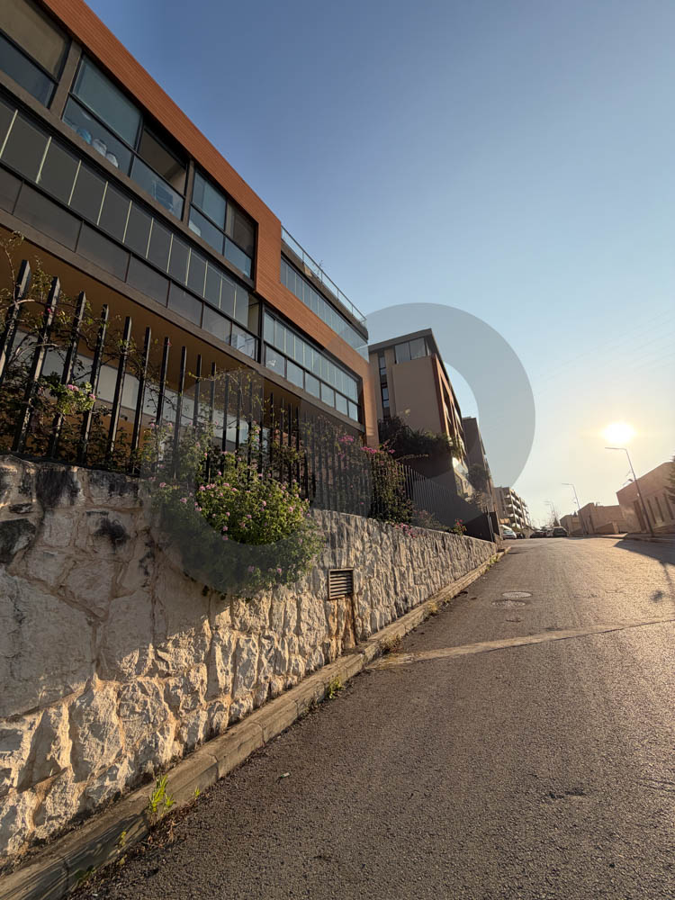 Great viexw,Catchy deal,Exclusive ,Antelias, Metn — الصورة 3