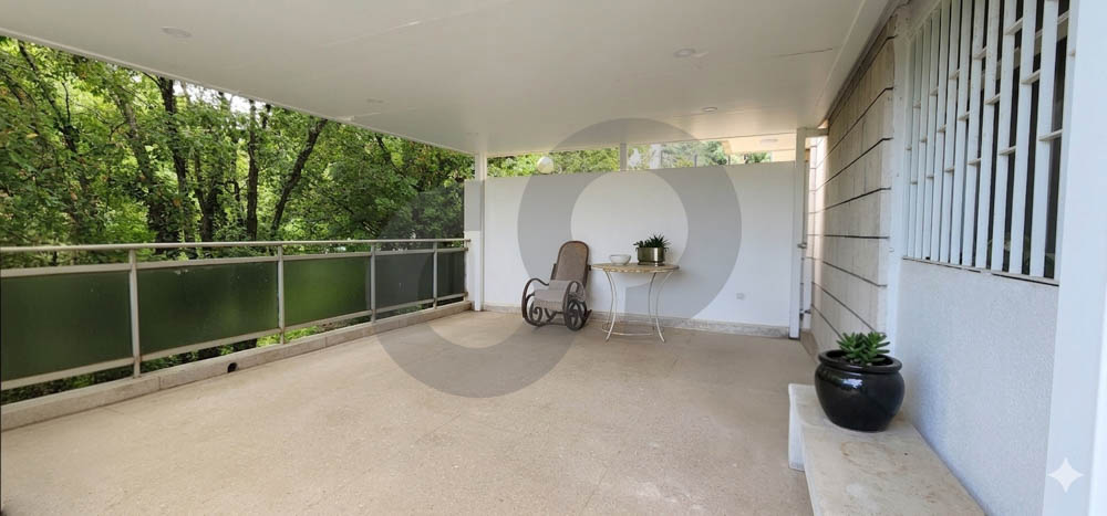 Outdoor Terrace ,Mountain view ,Bayada, Metn — الصورة 3
