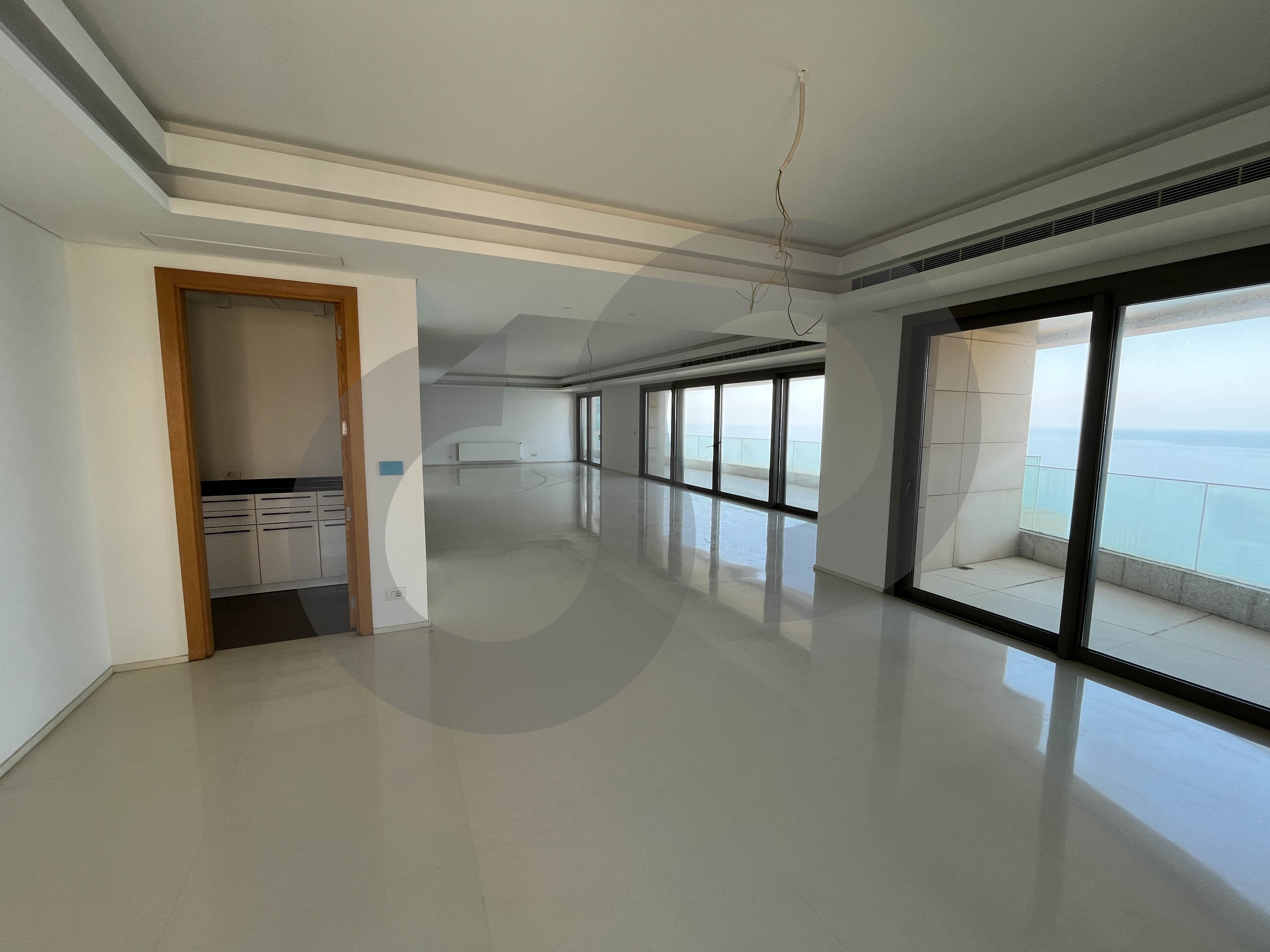 Prime location, open sea view, Rawche, Beirut — الصورة 3