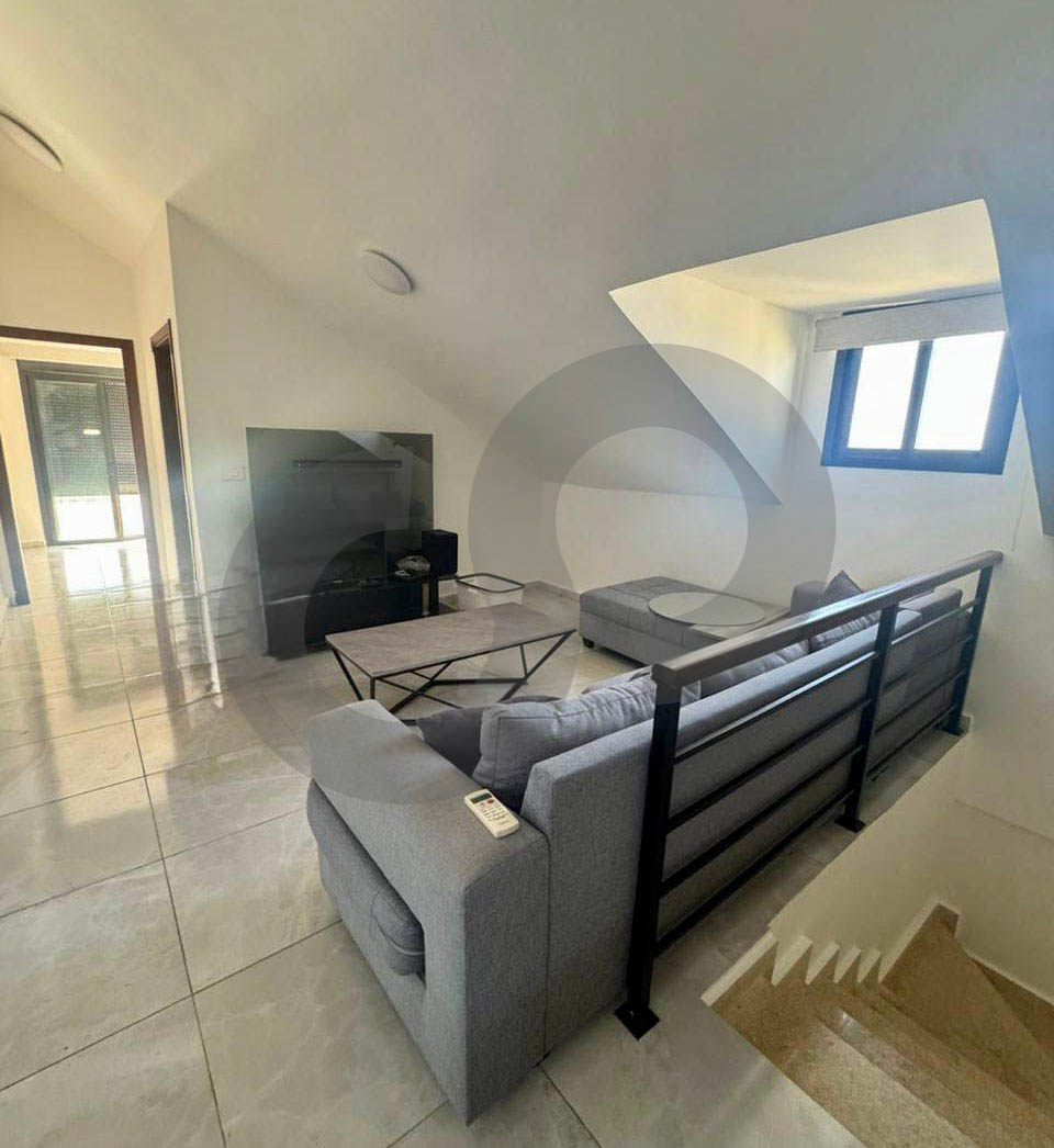 Fully furnished, duplex, prime location, Blat, Jbeil — الصورة 3