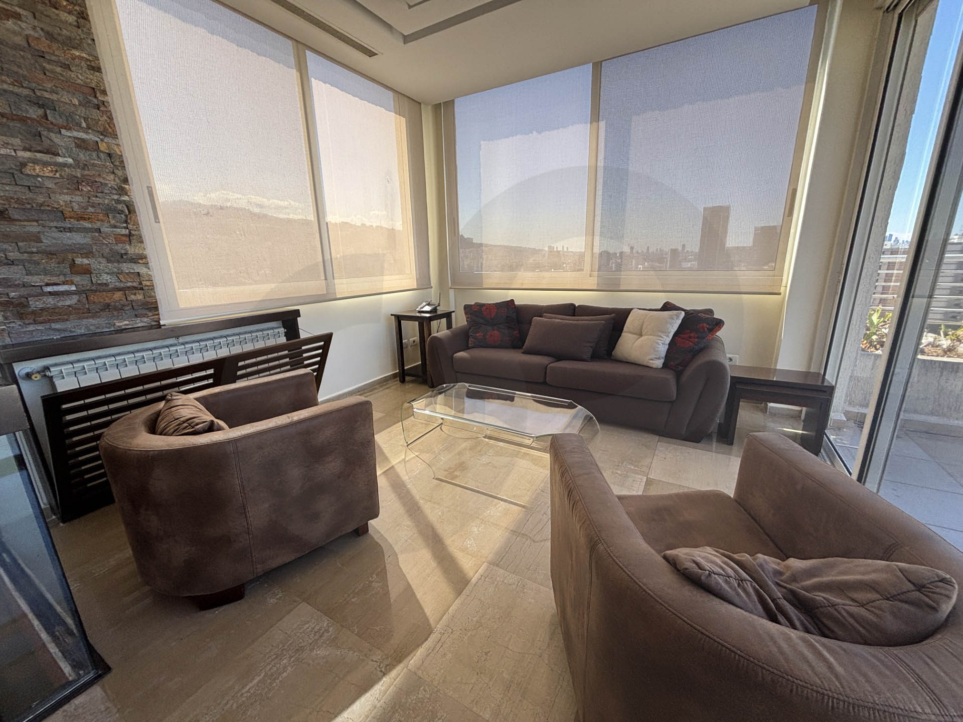 SEMI-FURNISHED DUPLEX LISTED FOR RENT — الصورة 2
