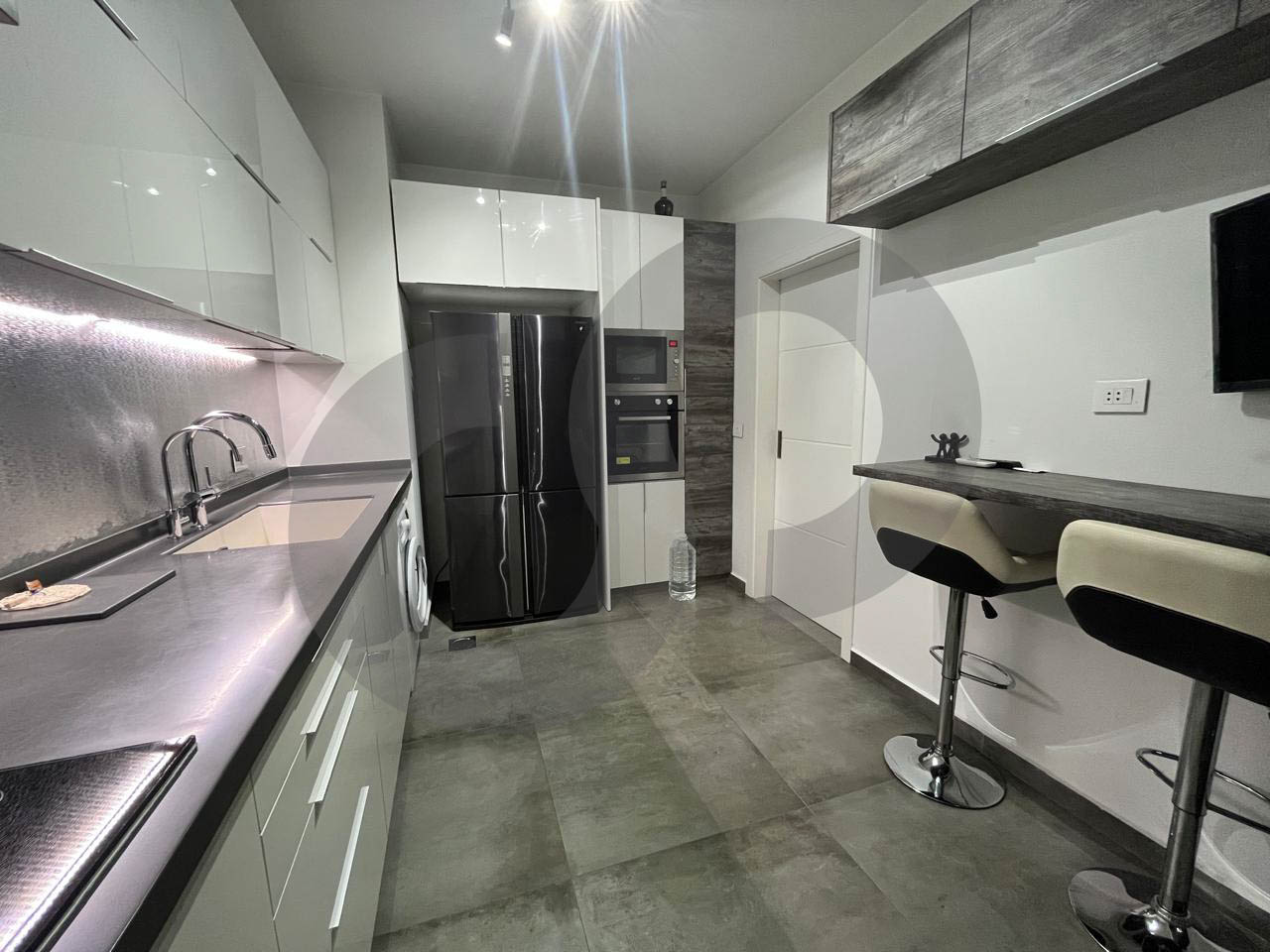 Prime location, beirut, achrafieh, Mar Mkhayel — الصورة 3
