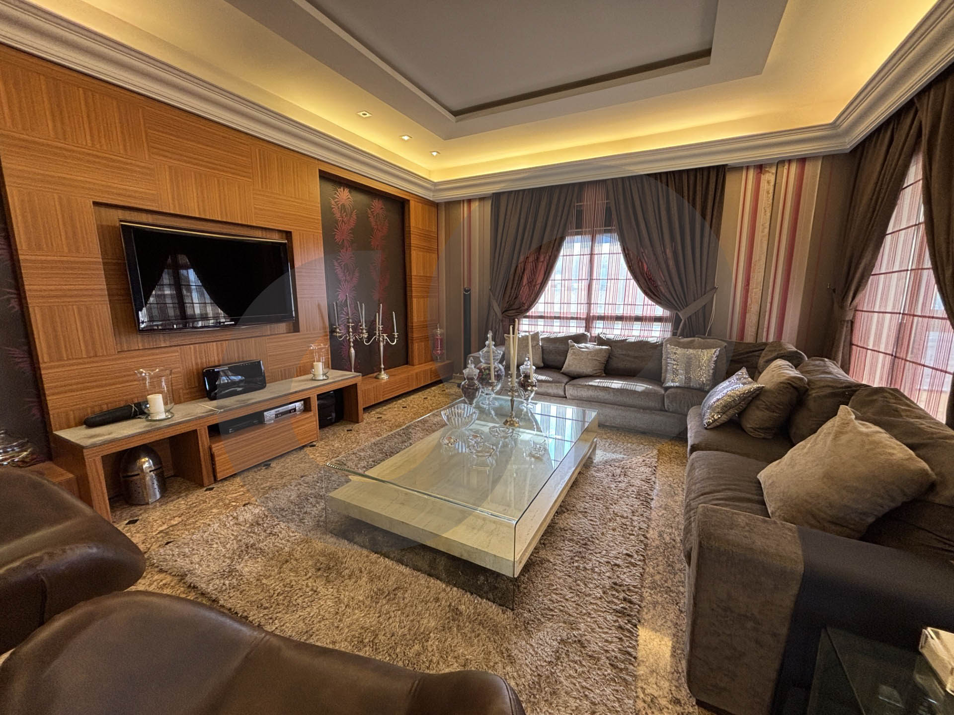 FULLY RENOVATED /FULLY DECORATED/MODERN IN NACCACHE — الصورة 2