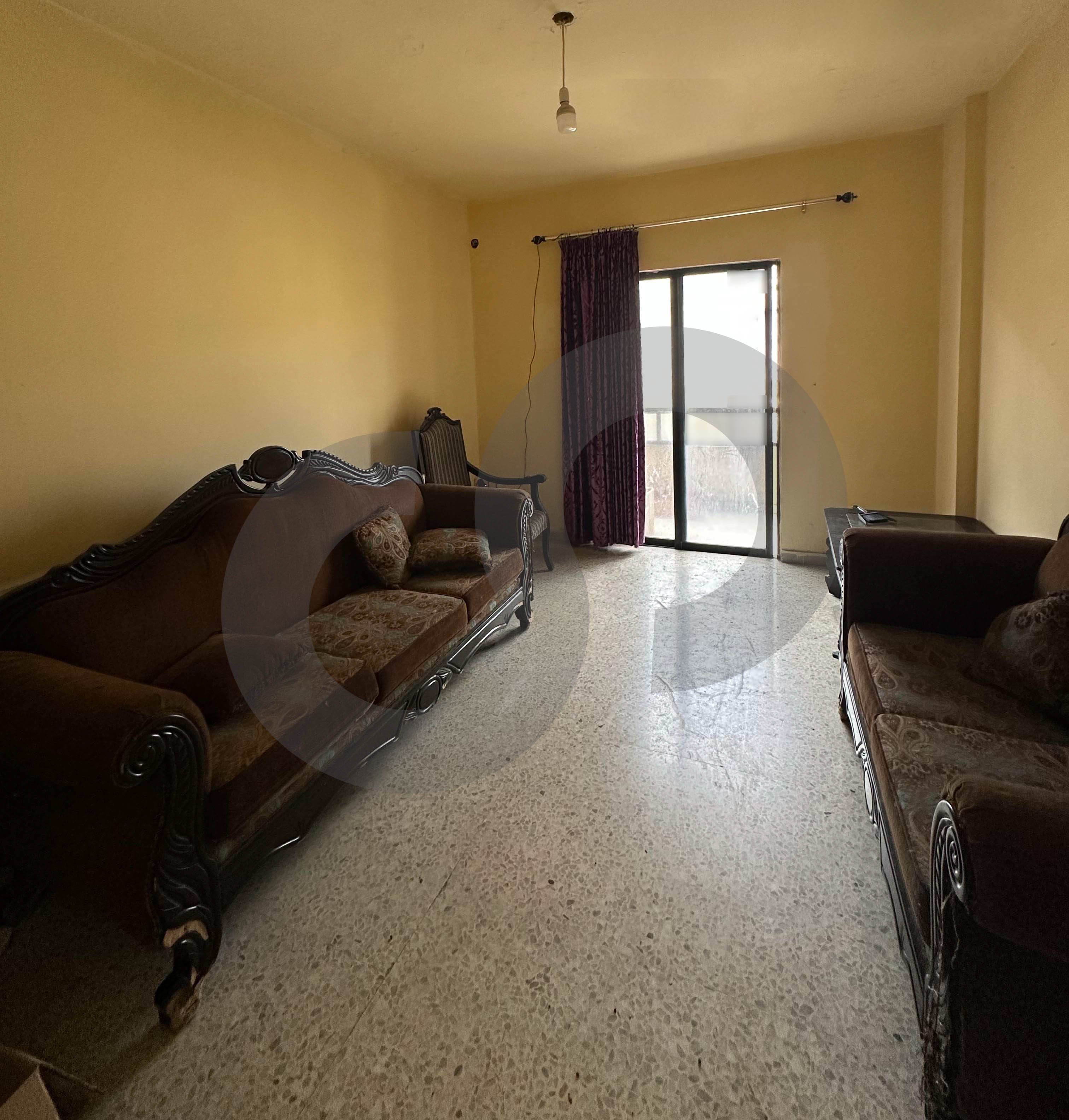 negotiable, Saida, american square — الصورة 3