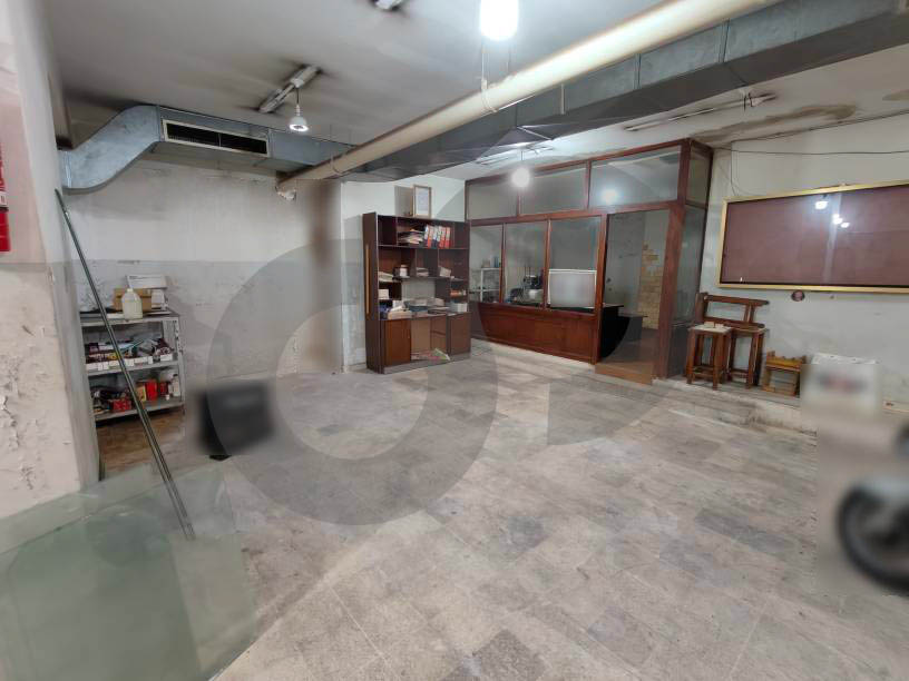 Warehouse,450 sqm, prime area, Msaytbeh, Beirut — الصورة 2