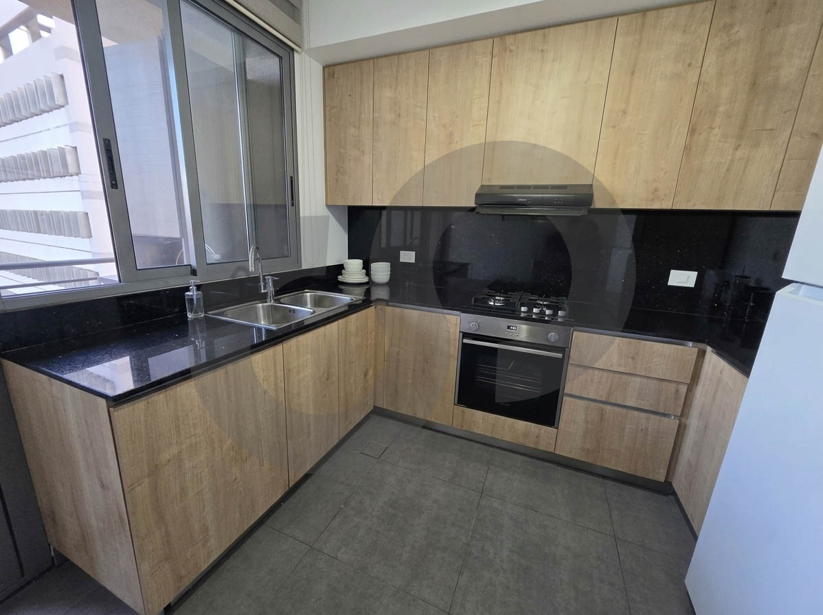 High Floor, High End Finishing, mar elias, beirut — الصورة 3