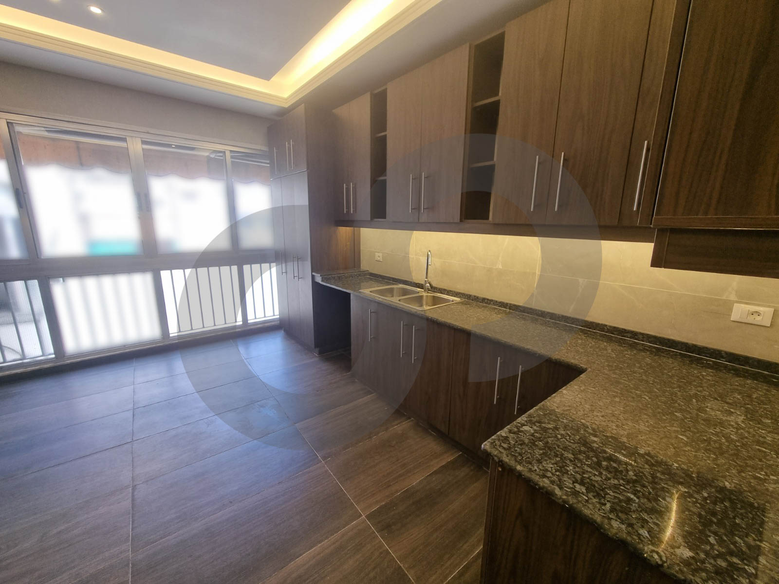 modern finishes, prime location, elegant, beirut, verdun — الصورة 3