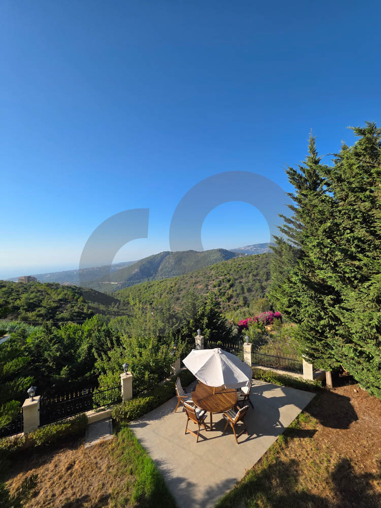 VILLA FOR SALE/SEA AND MOUNTAIN VIEW/DIBBIYEH-CHOUF — الصورة 2