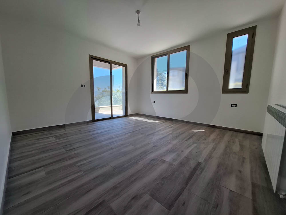 DUPLEX / HIGH END FINISHING / PRIME LOCATION / FATQA-KESEROUN — الصورة 2