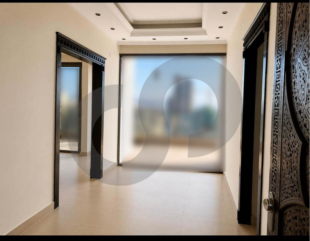 PRIME LOCATION / HIGH FLOOR / Beirut -Koraytem — الصورة 2