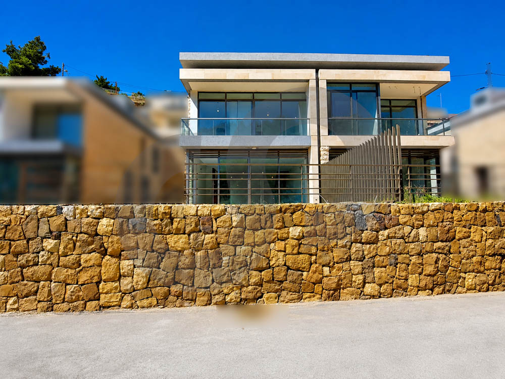 VILLA FOR SALE / MOUNTAIN VIEW / GARDEN / MANSOURIEH-METN — الصورة 2