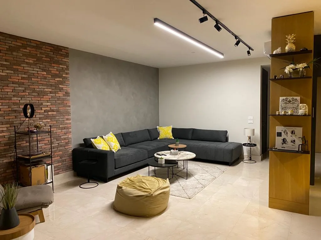 Apartment for Sale in Geitawi, Achrafieh, Beirut, Lebanon — الصورة 6
