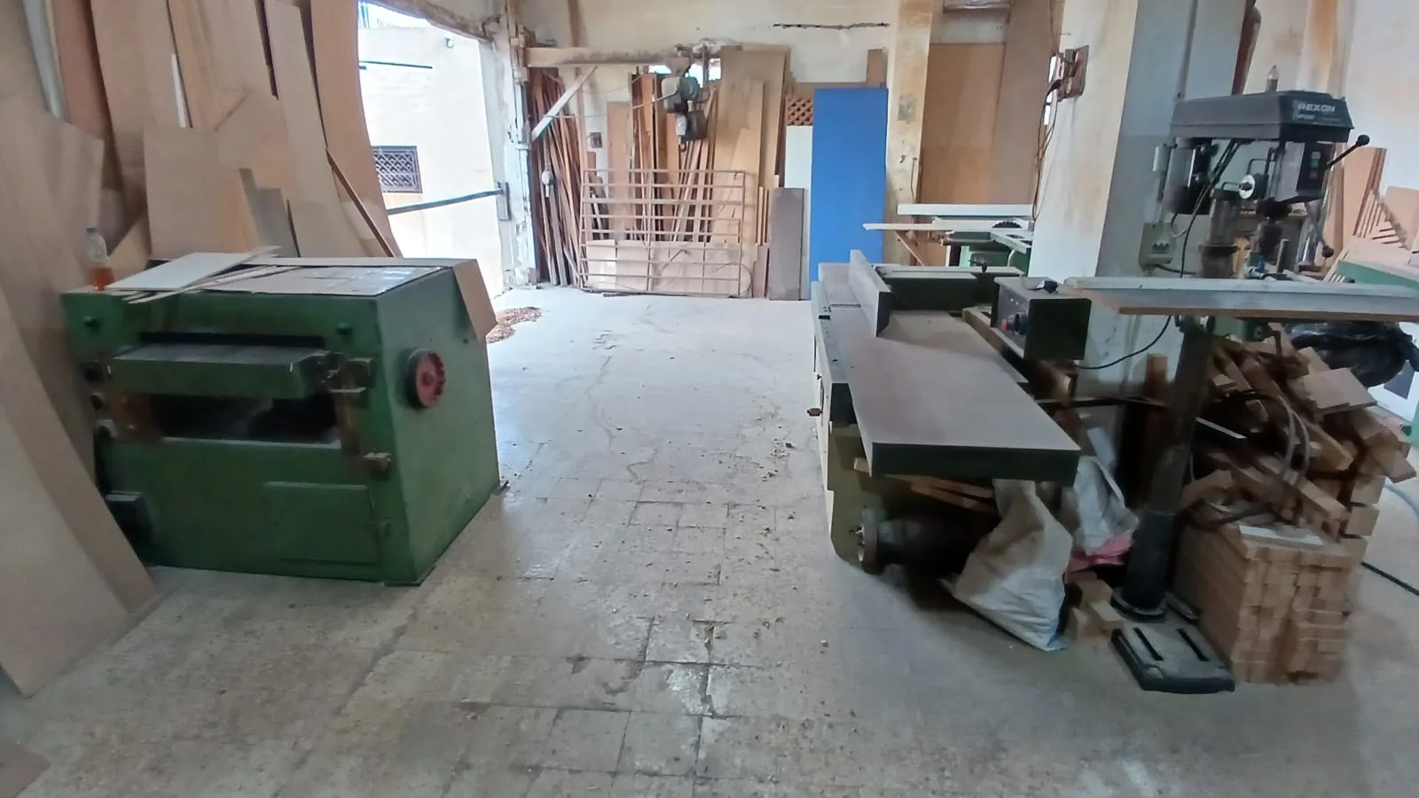 Warehouse for Sale in Baouchriyeh — الصورة 2