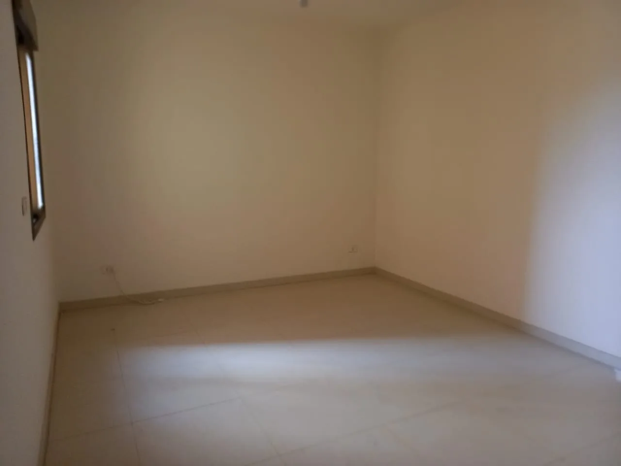 Apartment for Sale in Haret Sakher, Lebanon — الصورة 7