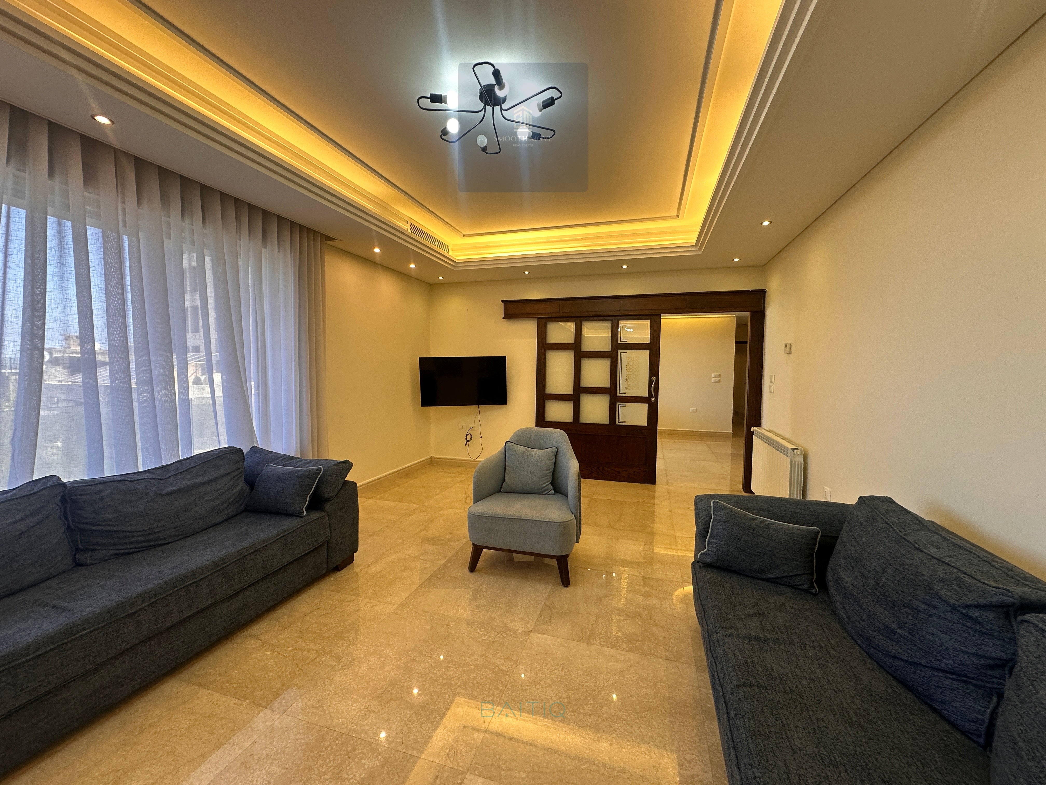 Spacious Seaview Apartment for Rent in Manara, Beirut — الصورة 8
