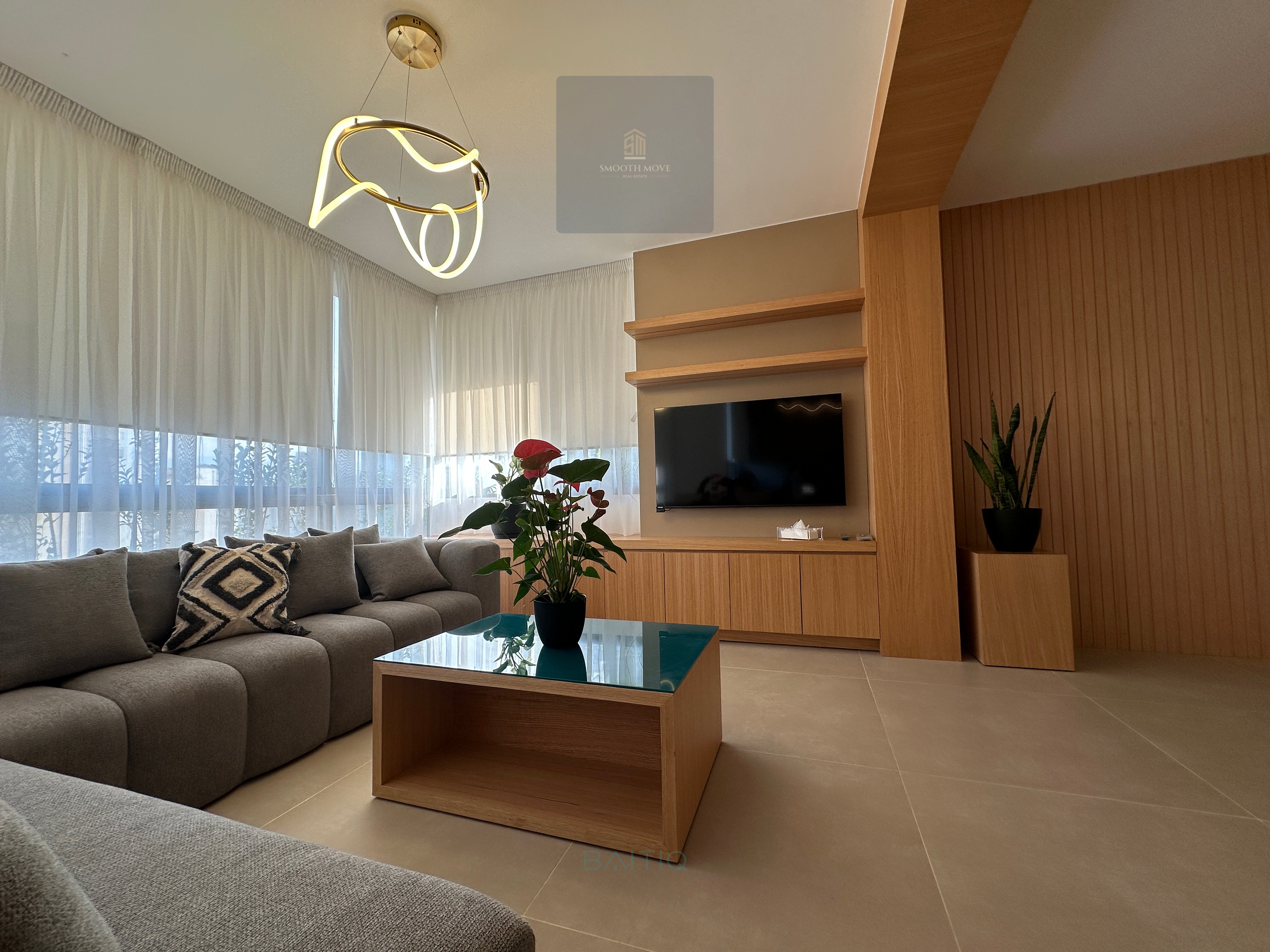 Chic Furnished Apartment for Sale in Sioufi, Achrafieh — الصورة 16