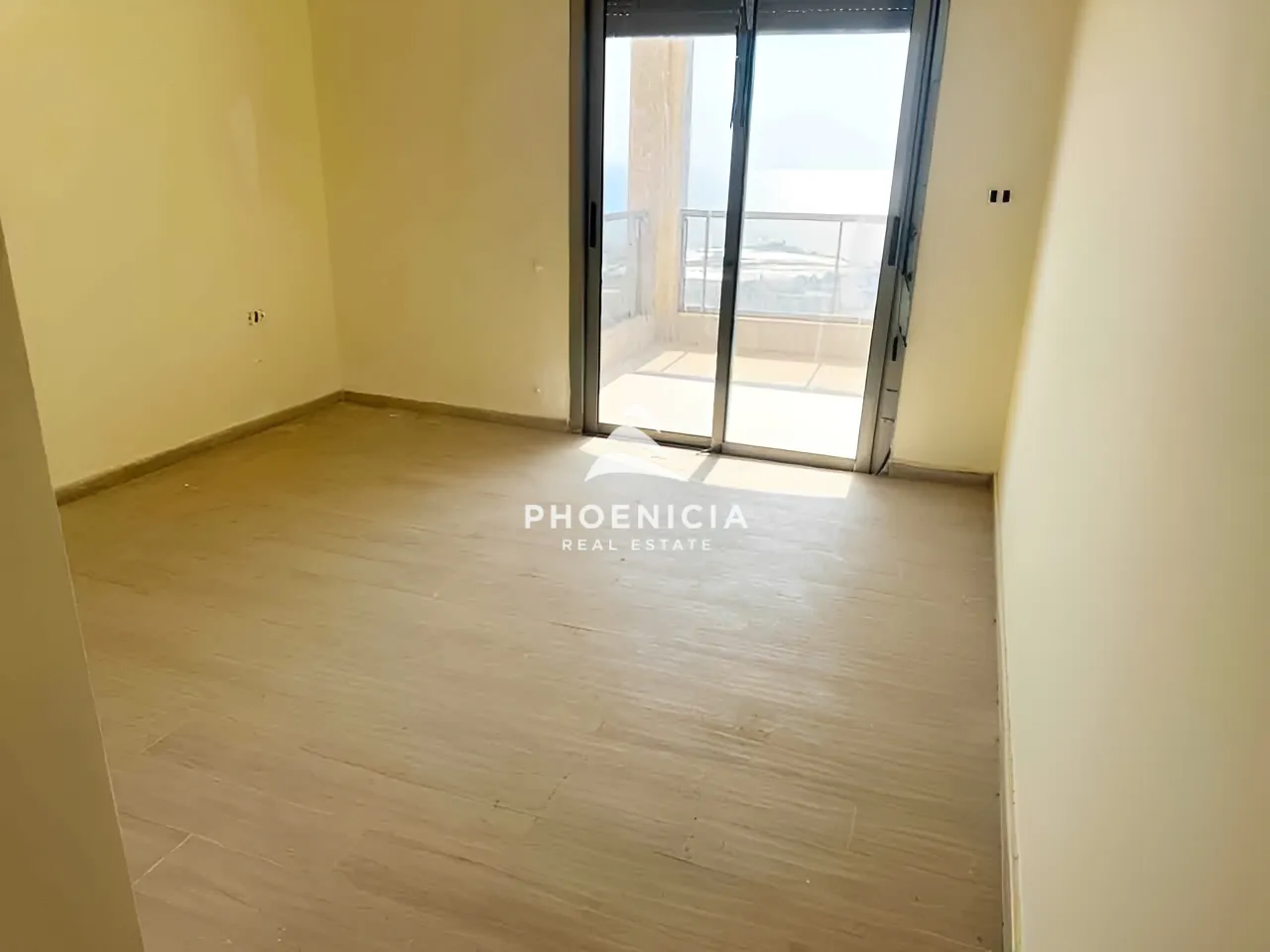 Apartment for sale in Amchit, Lebanon — الصورة 3