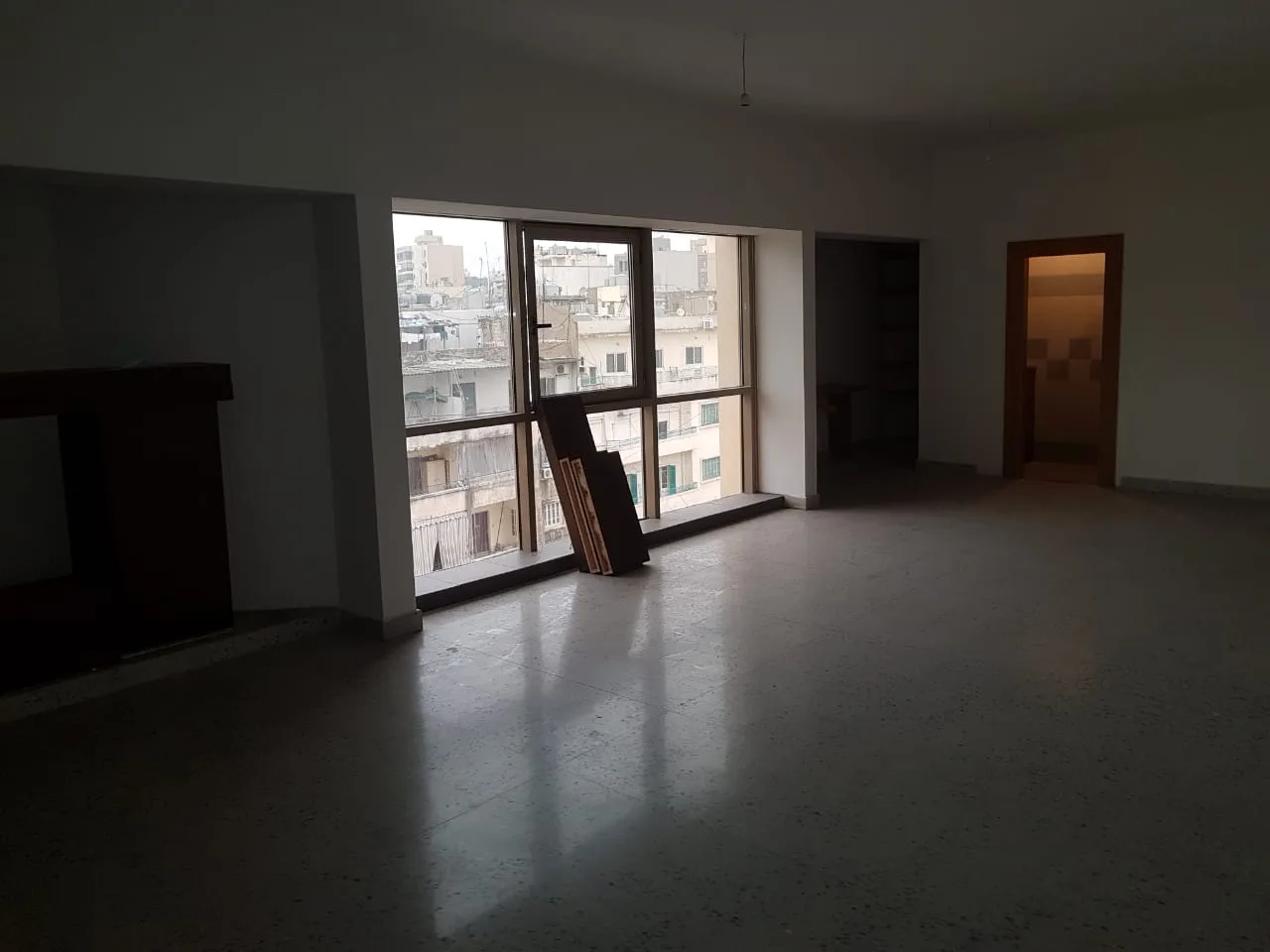 Office for rent in Forn El Chebbak
