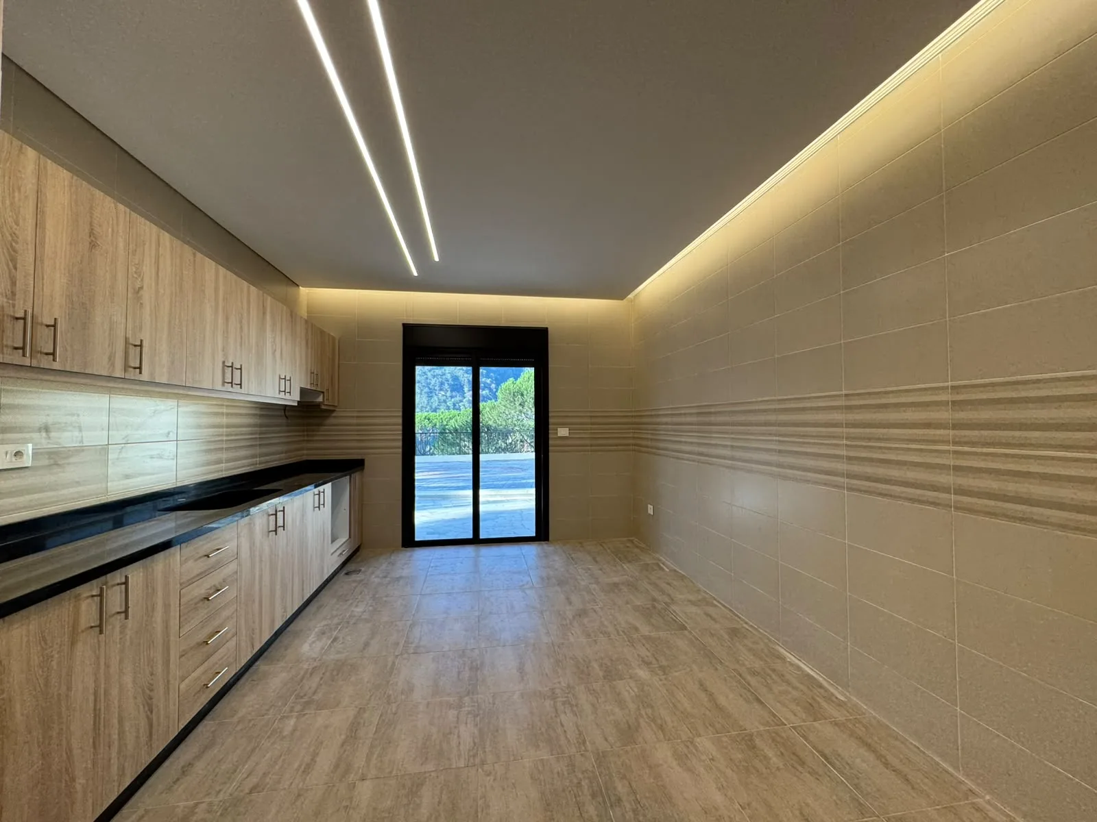 Apartment for Sale in Broummana — الصورة 7