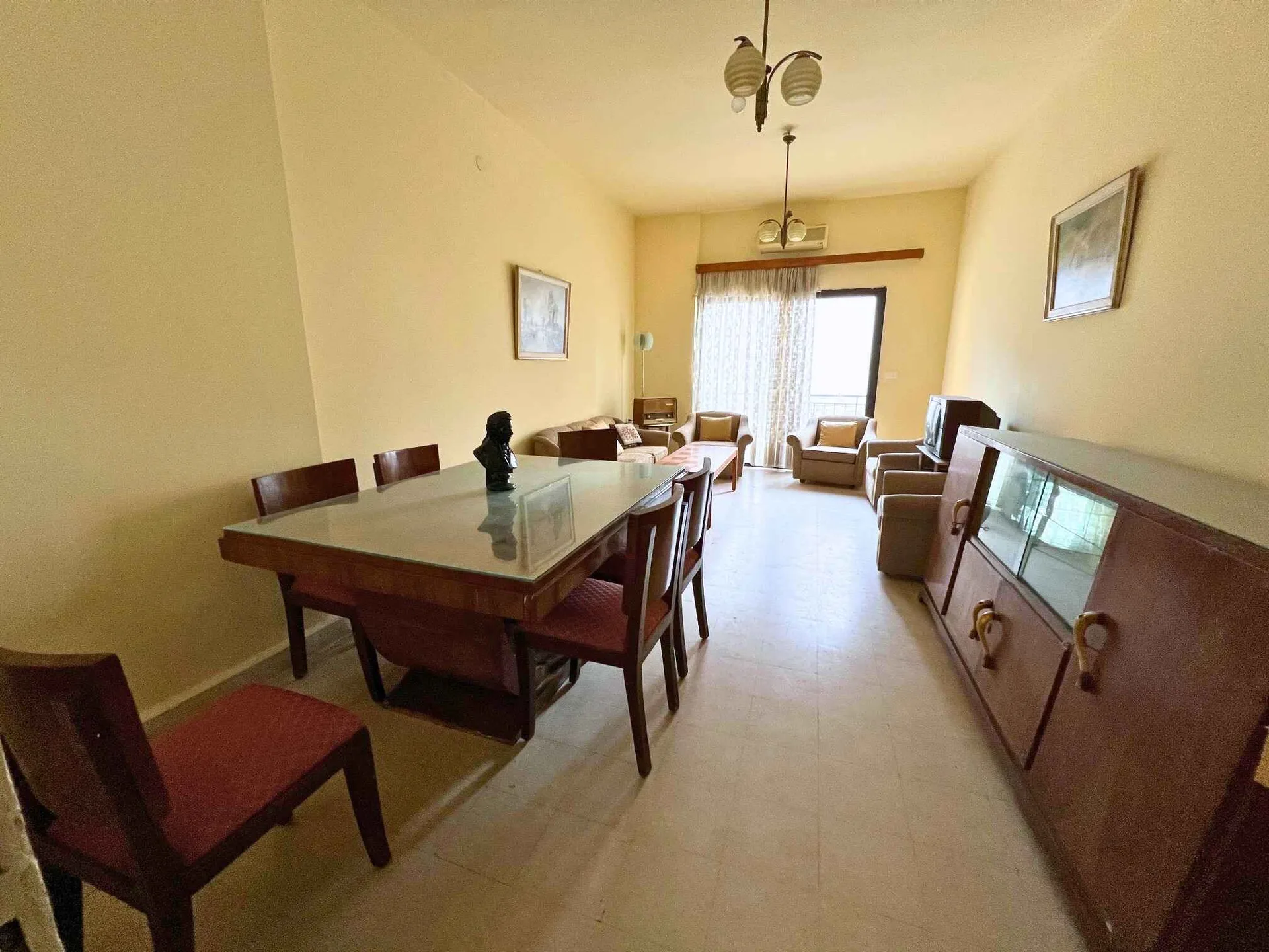 Apartment for Sale in Mar Mikhael, Bayrut, Lebanon — الصورة 2