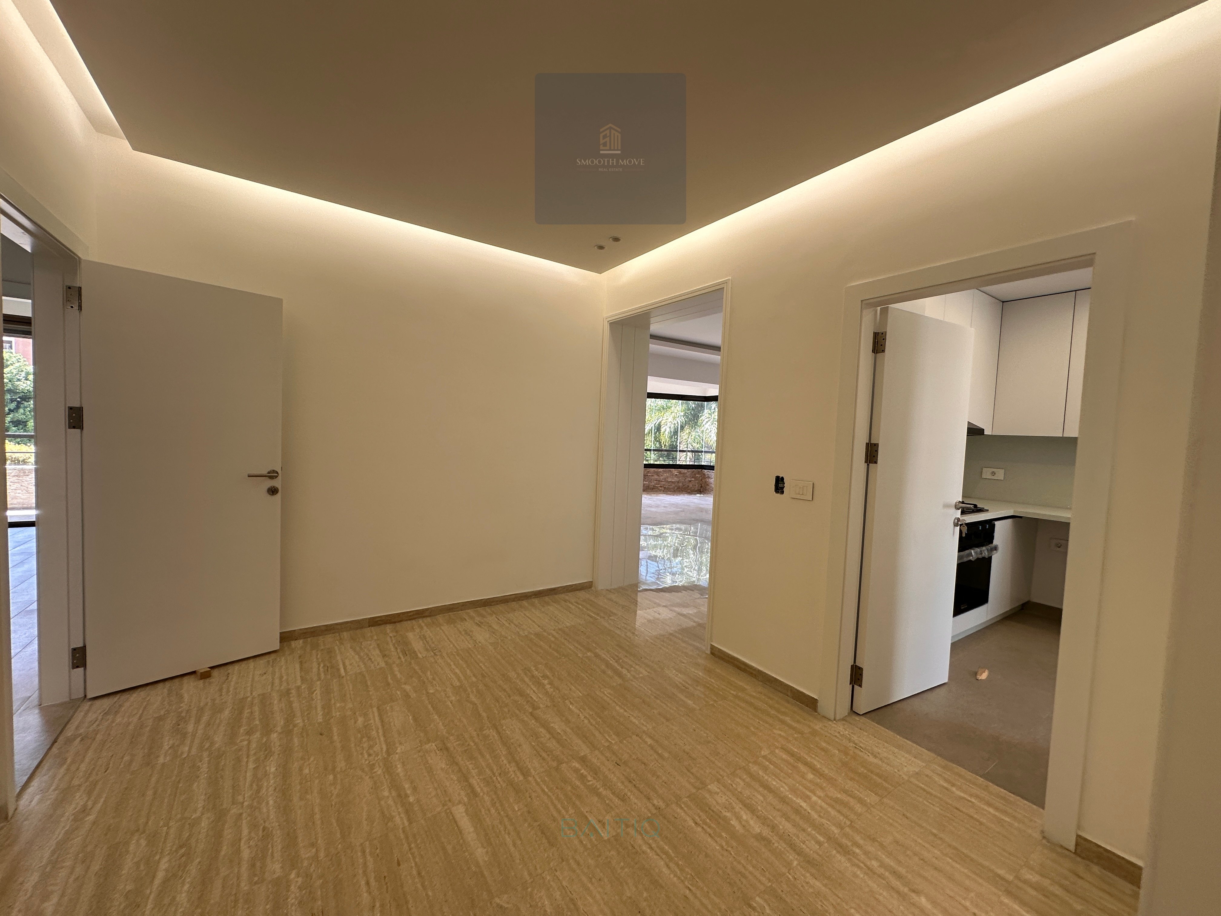 Newly Renovated Apartment with Lovely Views for Rent in Achrafieh, Beirut — الصورة 8